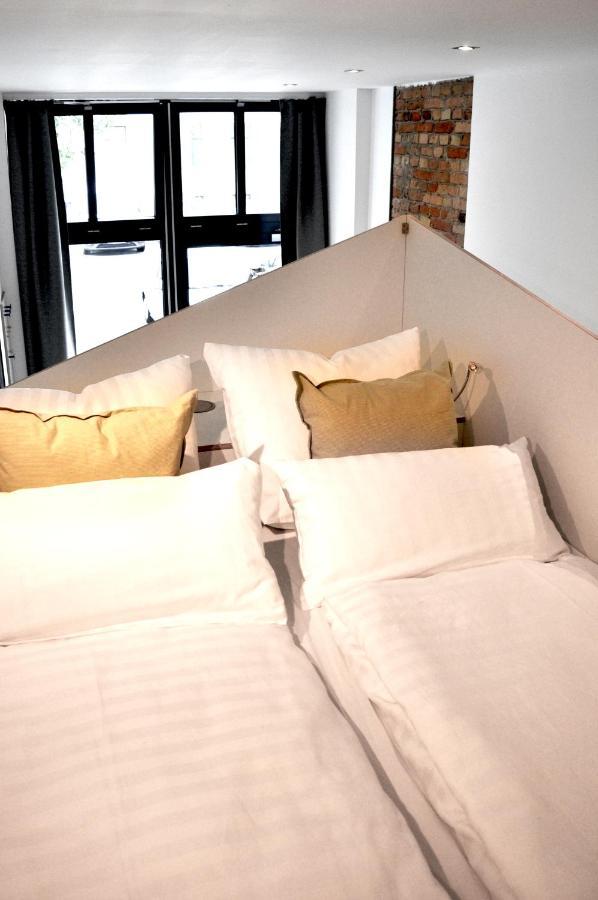 Stylish New Cube Loft Ii By Berlin-wall-apartments * Berlin