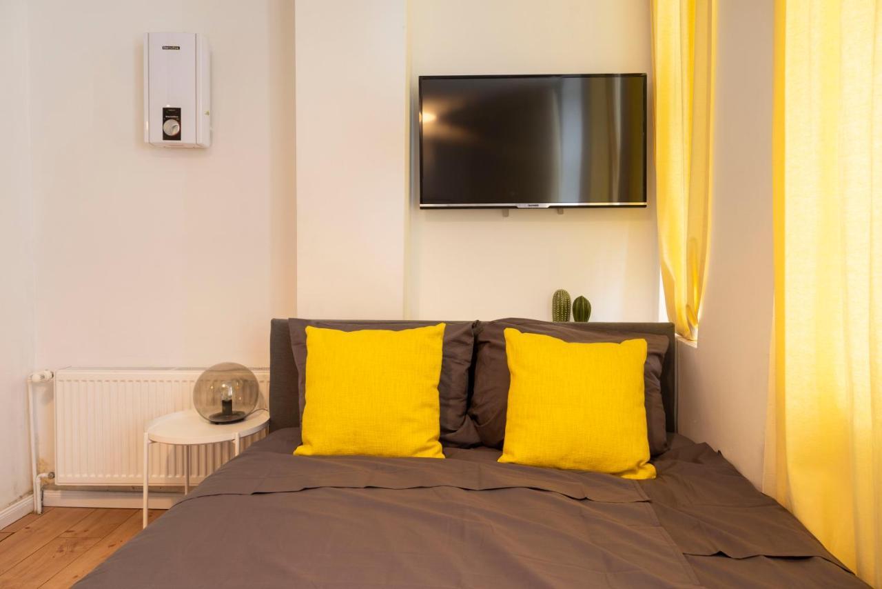 Apartment J.hl Ku'damm Style +a/c +rain-shower+u-station Berlin