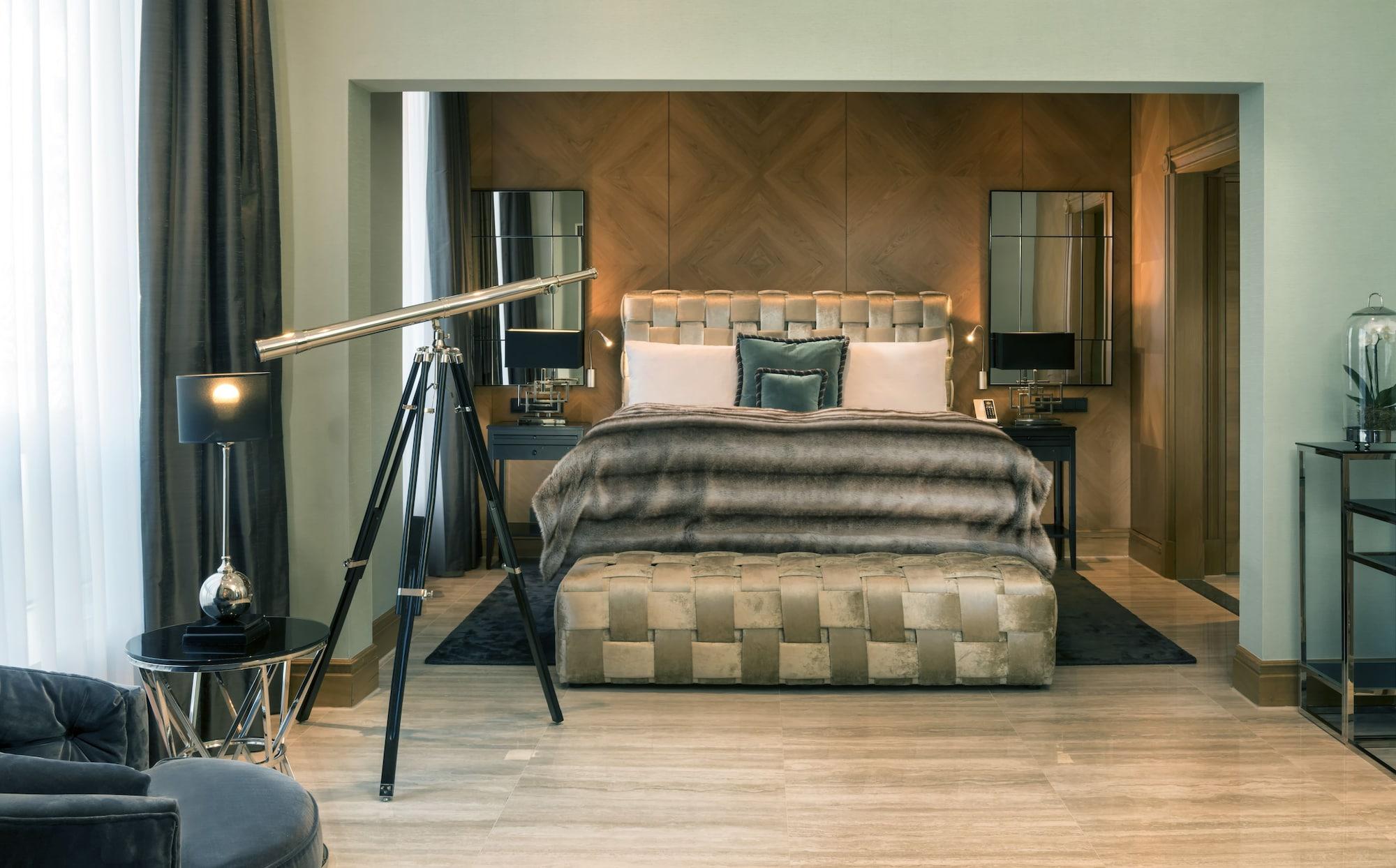 Palace Hotell