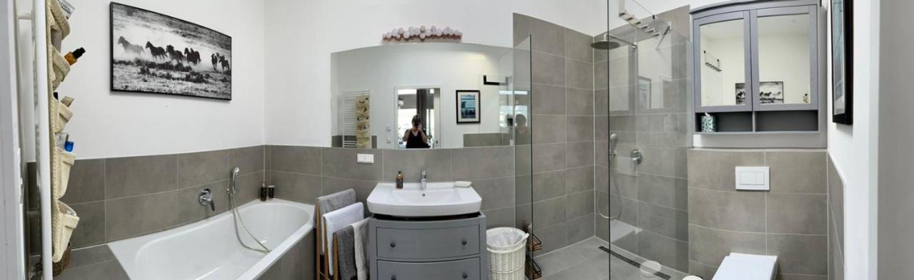 Appartement 170m2 Penthouse Mit Drei Terrassen *