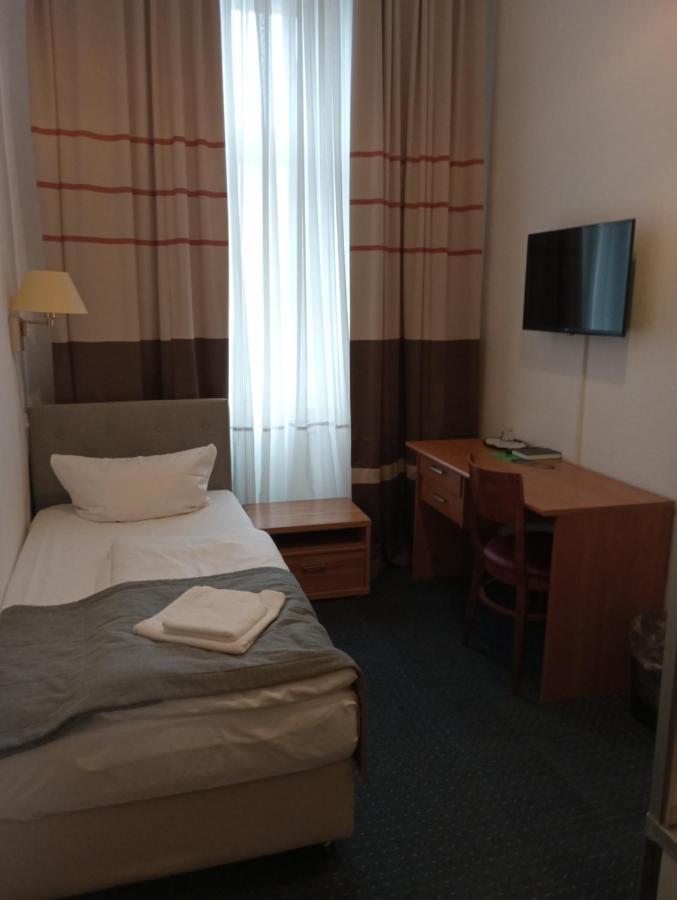 City Pension Berlin Hotell 2*