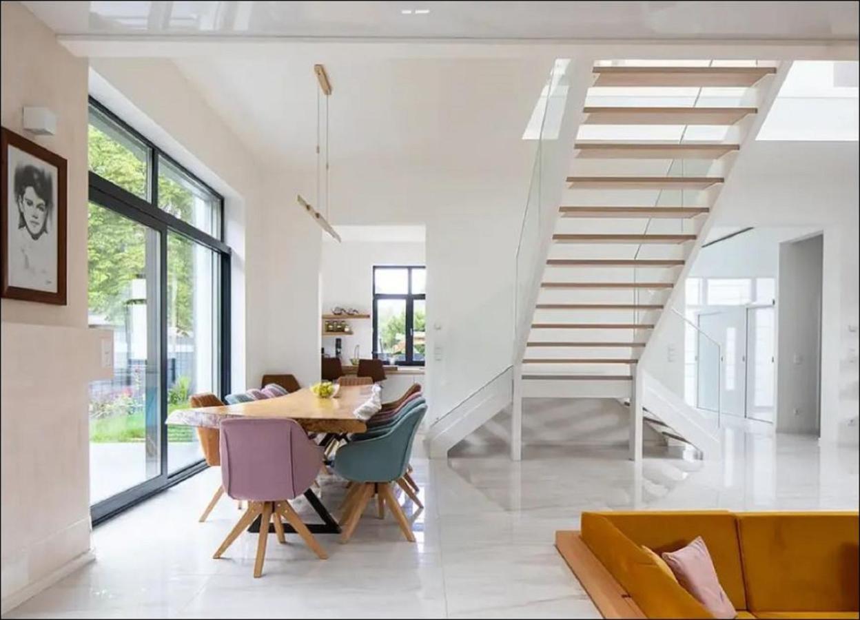 Traum-villa In Heiligensee Mit Innenpool Und Kamin Villa Berlin