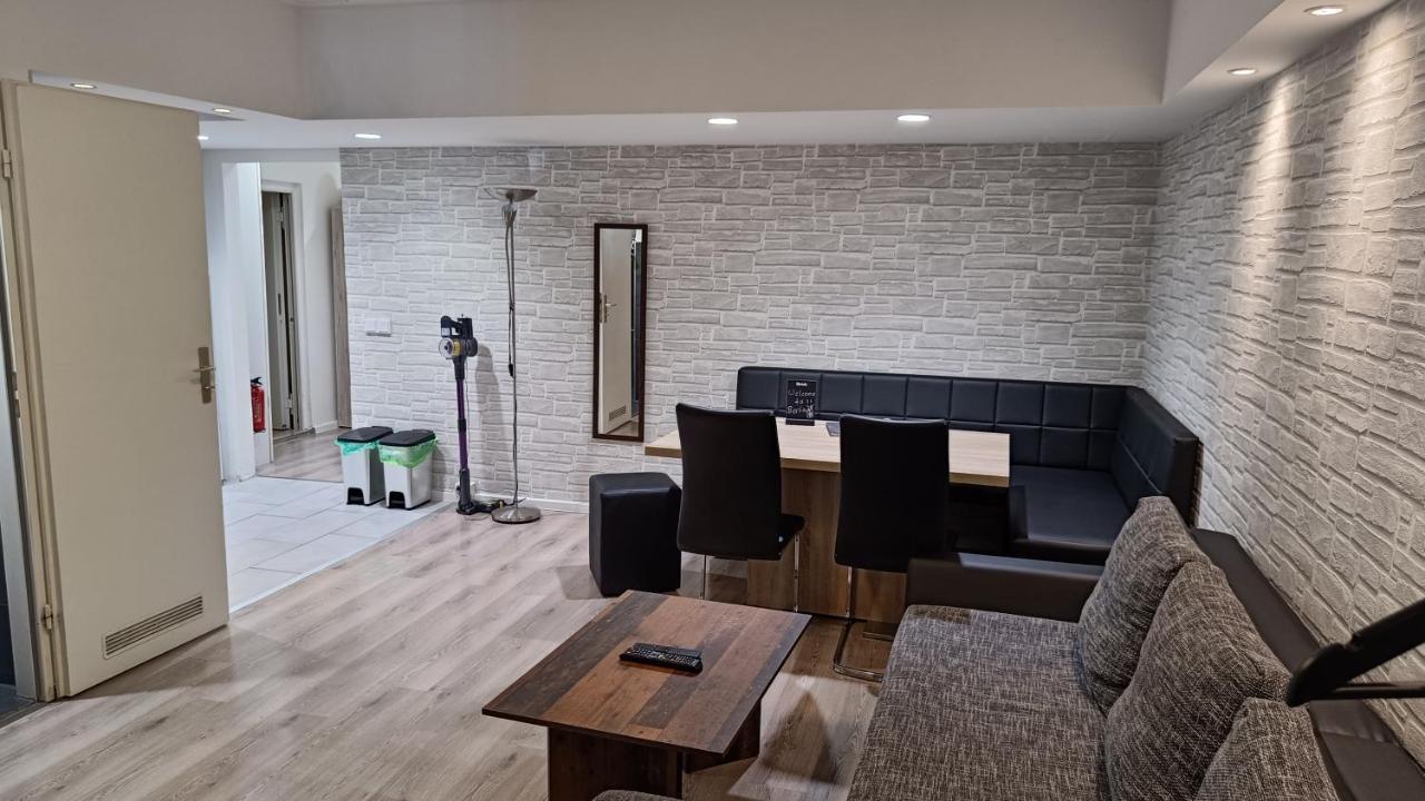 Lägenhet City-apartment Spreeufer Im Herzen Berlins *