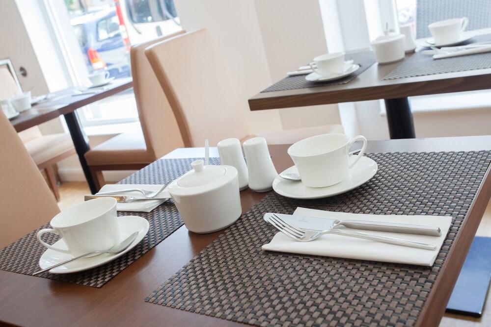 Adelante Boutique Hotell 4*