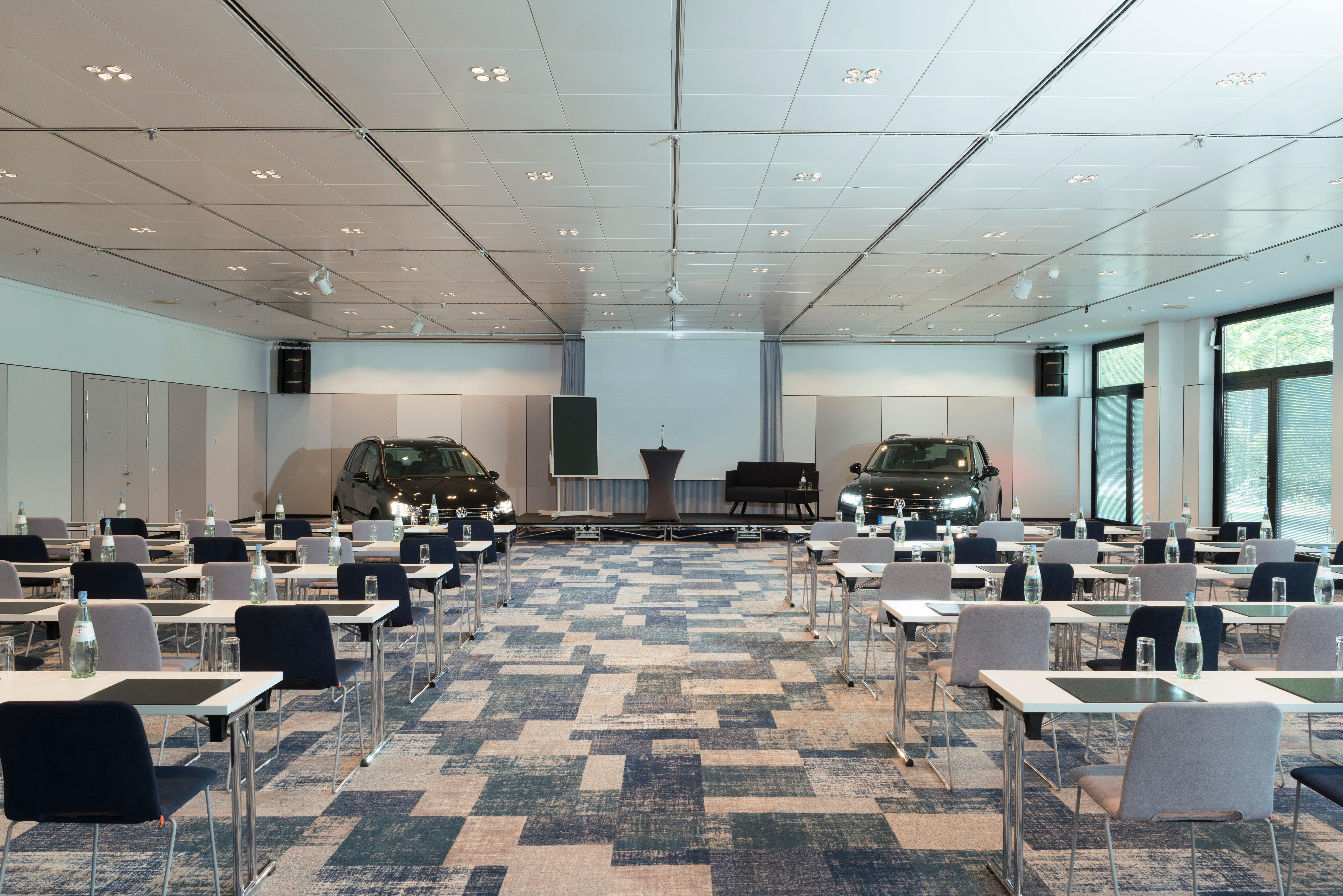 City-west By Ihg Hotell 4*