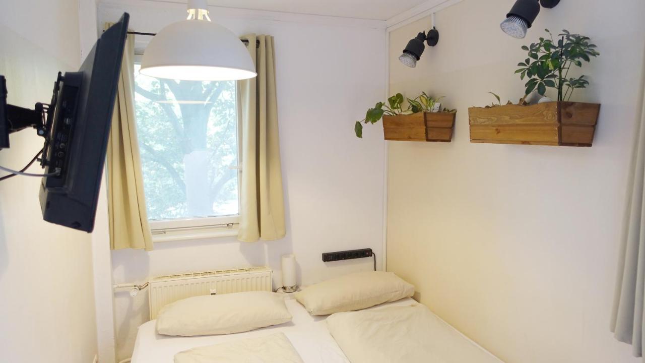 Privatunterkunft 1 Zimmer In Wohngemeinschaft, Netflix, Premium Kabelfernsehen, Küche *