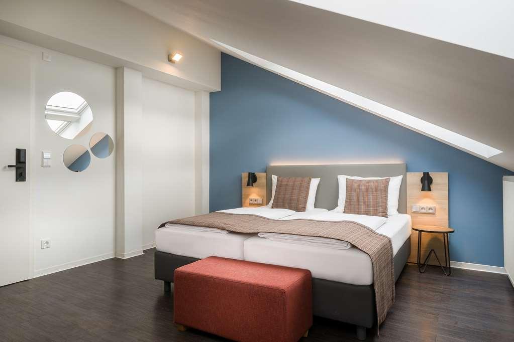 Garner - Schoeneberg By Ihg Hotel 3*