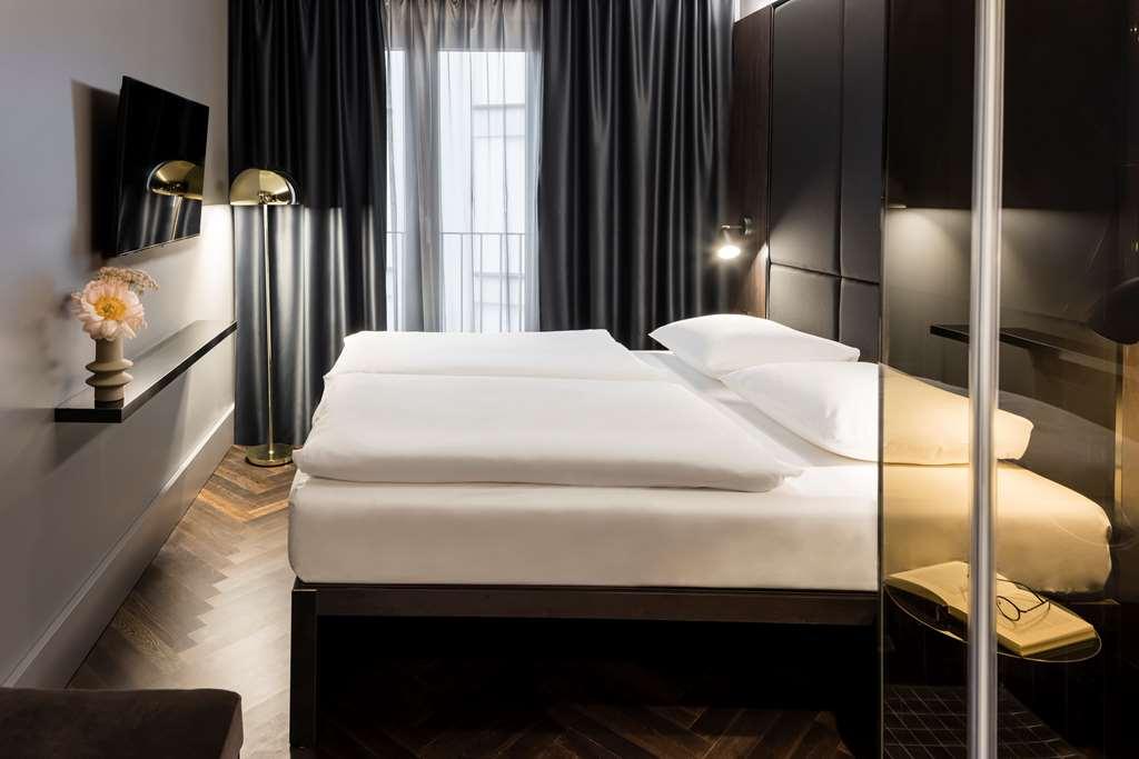 Romy By Amano Hotel