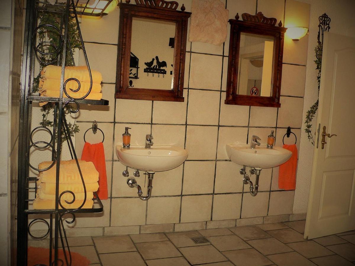 Ferienhaus Kutscherhaus Casa Chabeli - Berlin, Max 11 Personen Feriehus *