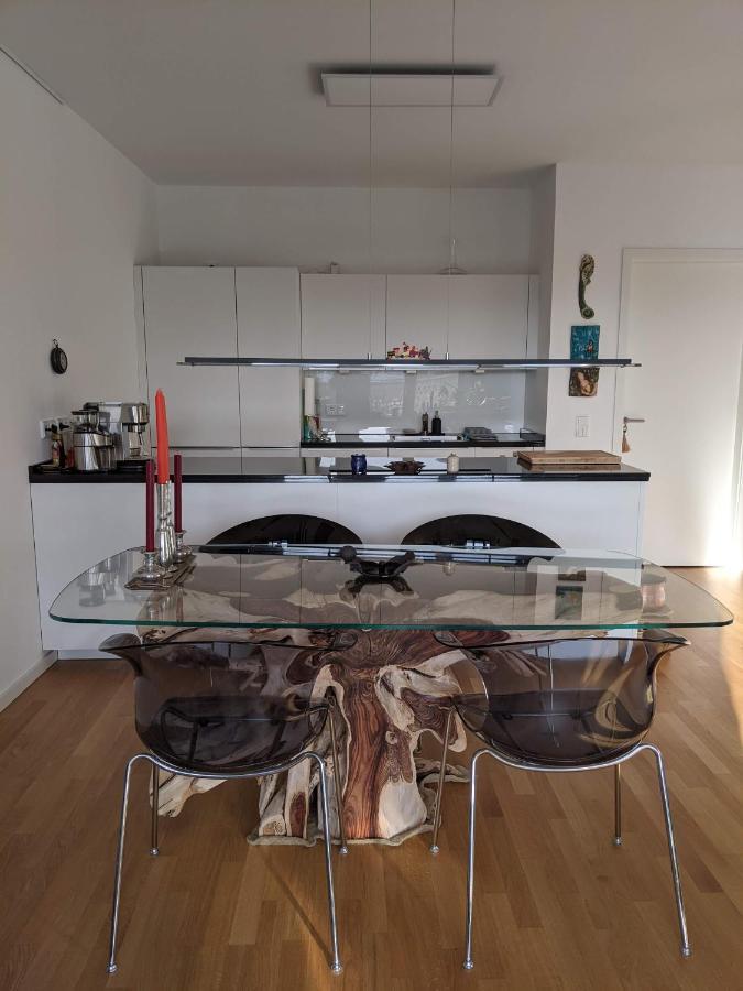Either Private 2b2b Or Shared 1b1b, Luxury, Bright, Spacious Appartement Berlin
