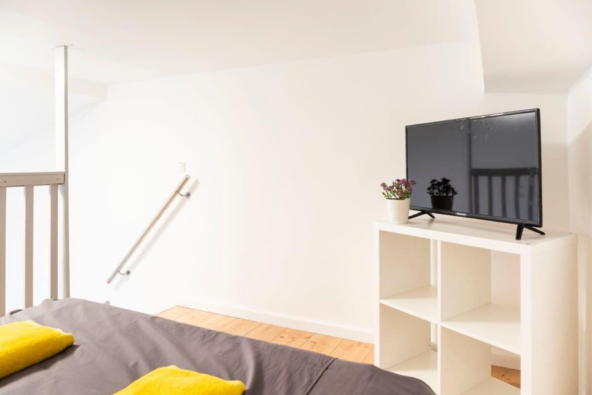 Spacious Loft Style In Wilmersdorf Lägenhet