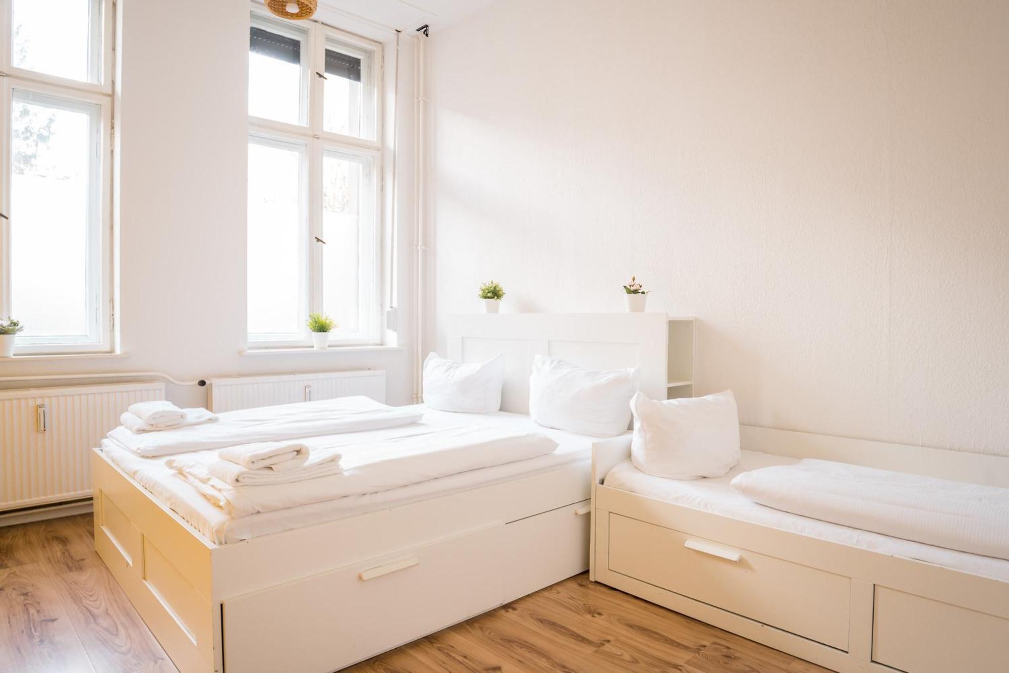 Appartement 2 Bedroom In Convinient Location *