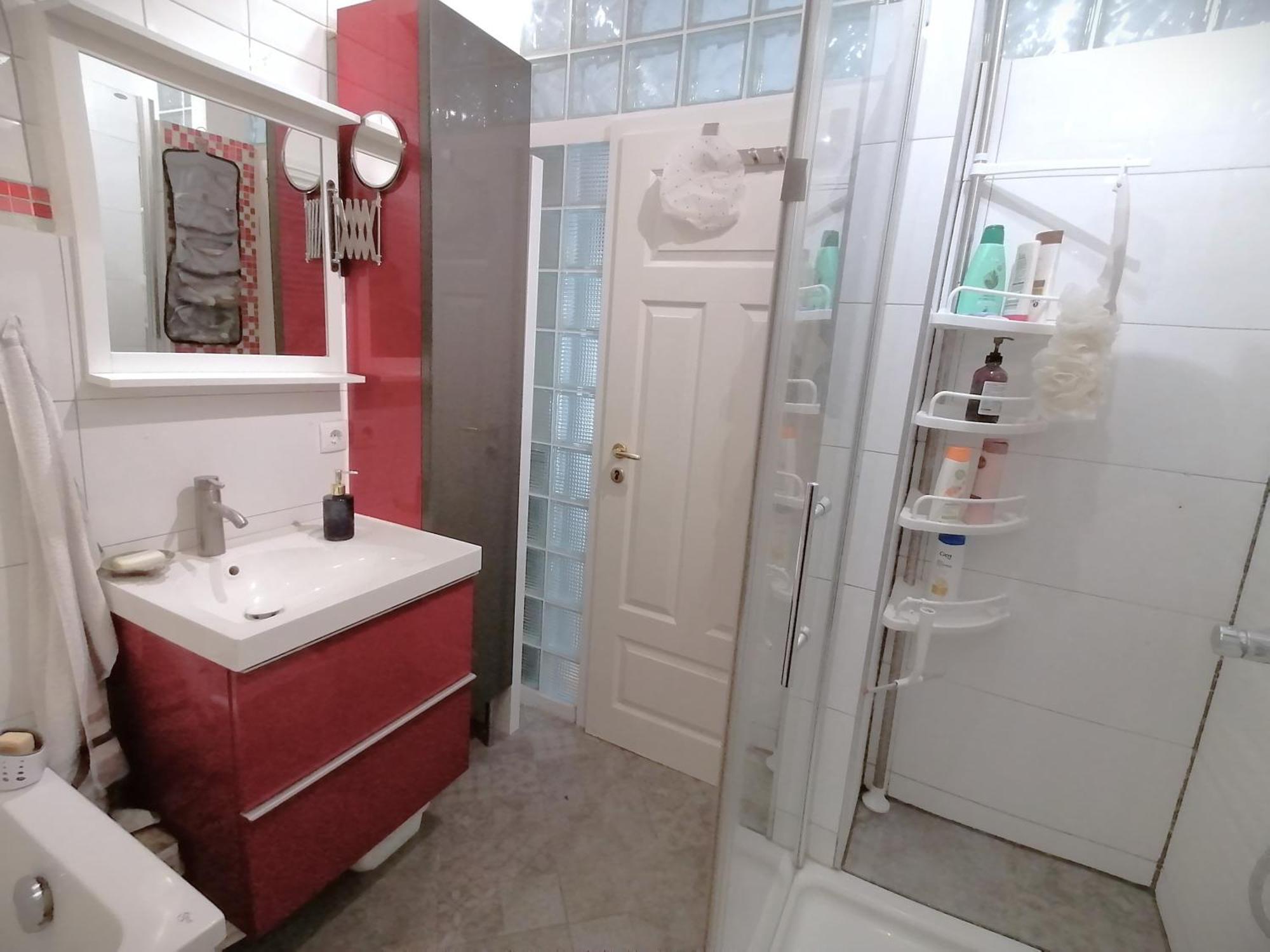 Lovely Flat With Grand Piano, Family Friendly Appartement