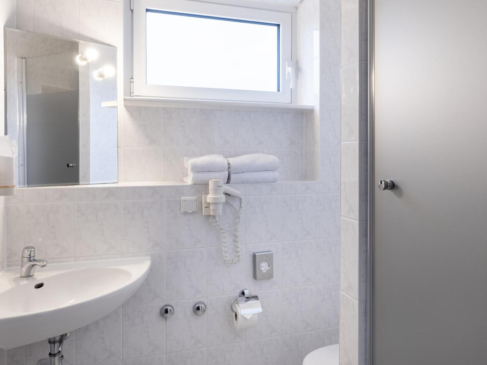 Good Morning + East Hotell Berlin