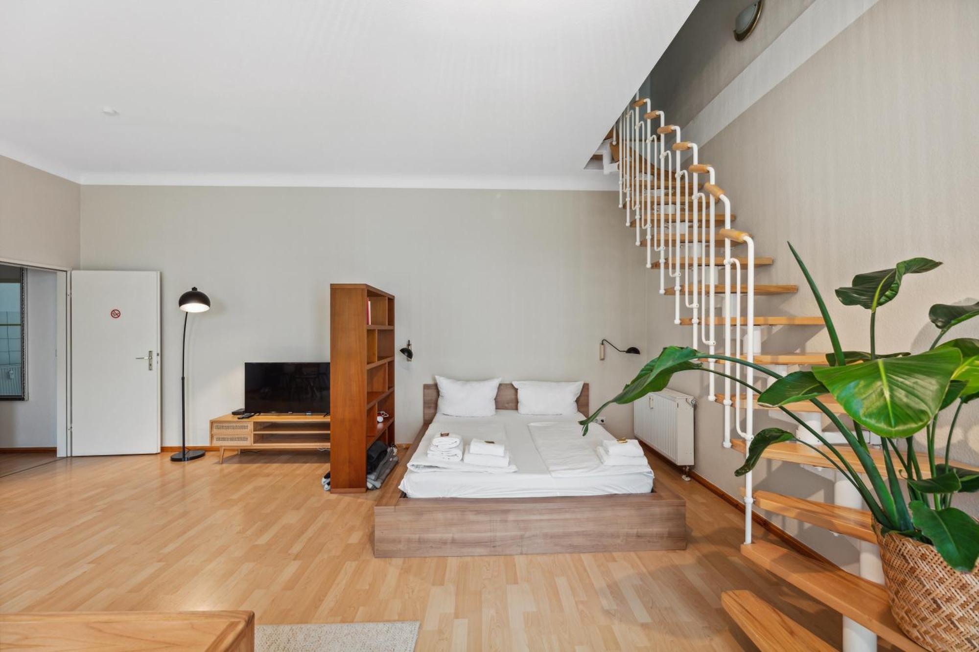 Apartment 1a