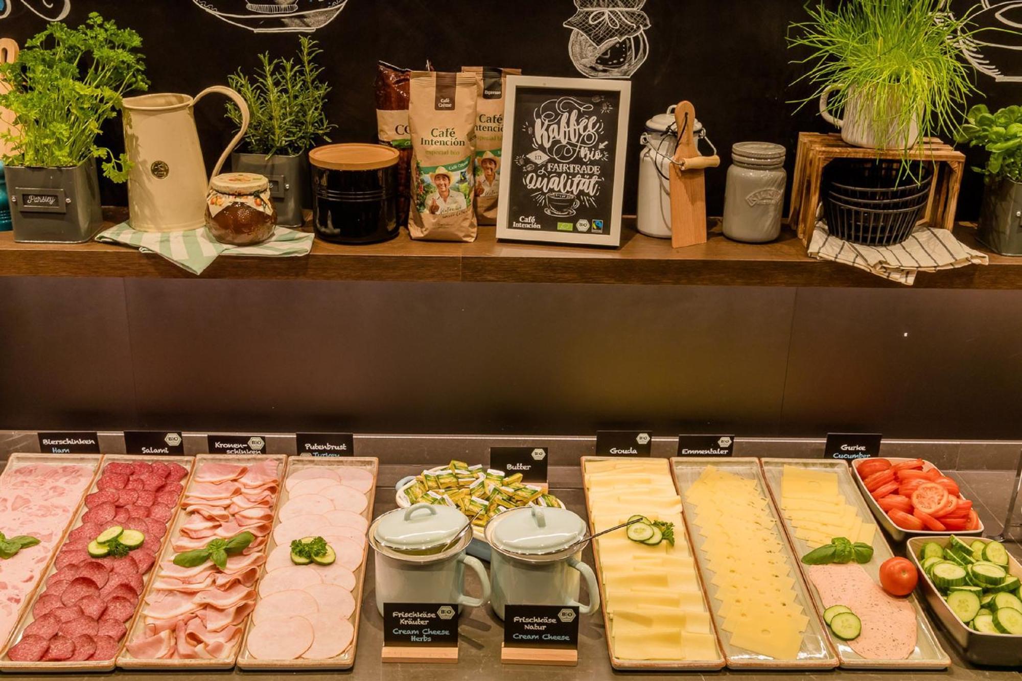 Hotell One Berlin-bellevue 3*