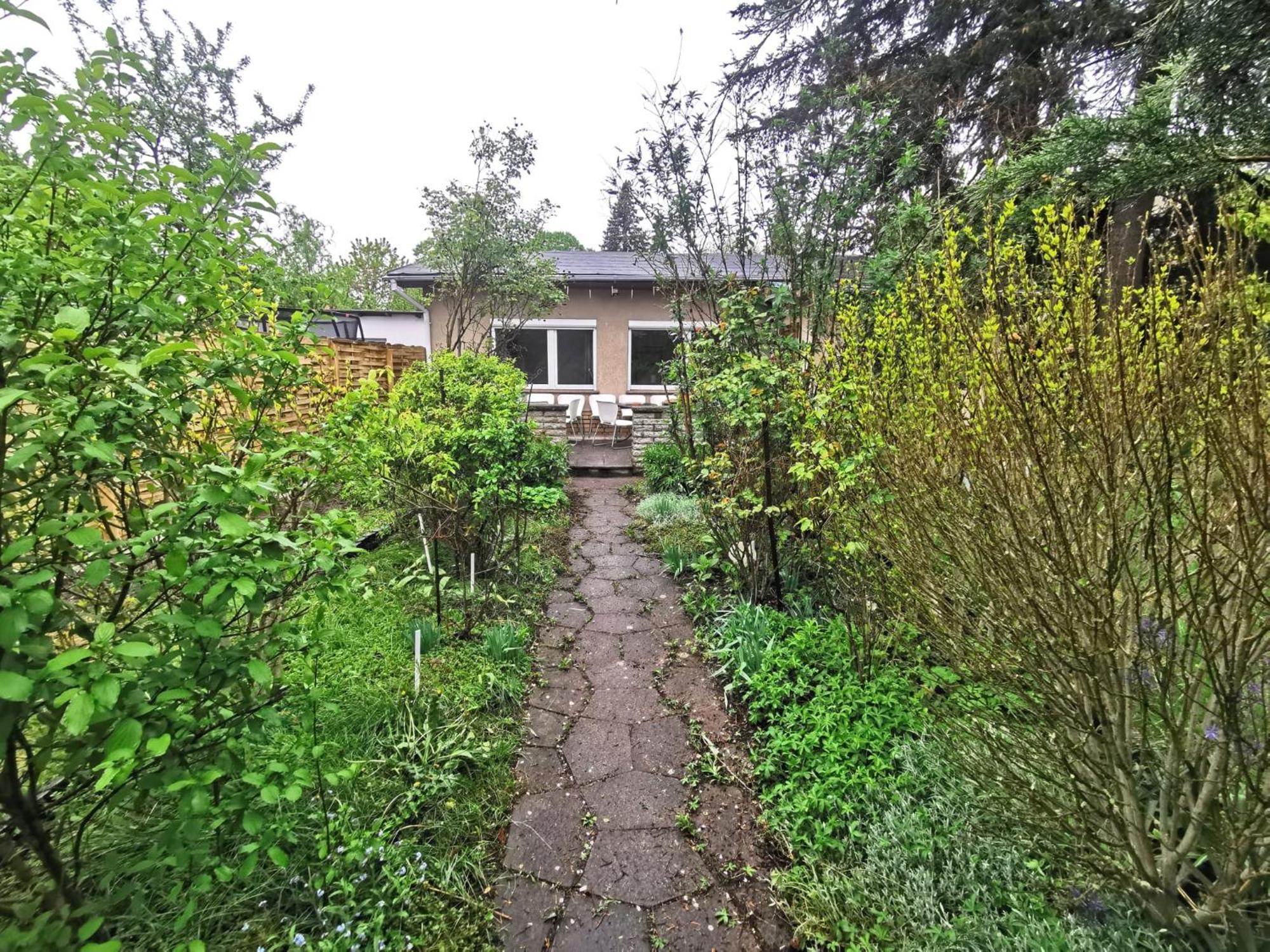 Monteur-haus Marat Biesdorf / Marzan / Hellersdorf Lägenhet *
