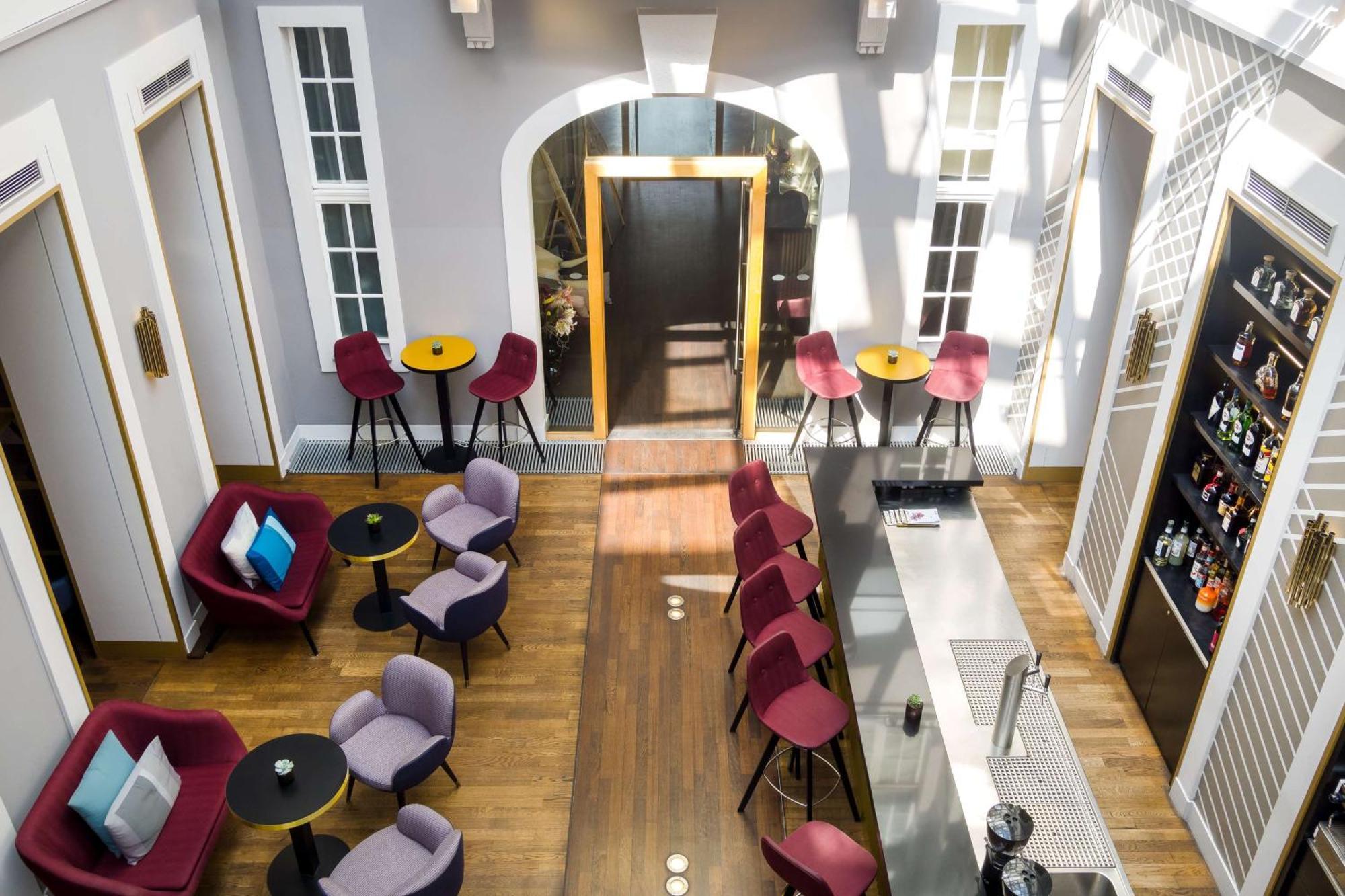 Hotel Art'otel Mitte 4*