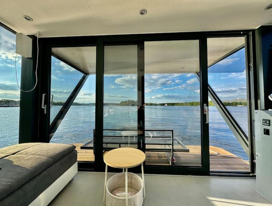 Bådhotel Wave-lounge, Exklusives Hausboot In