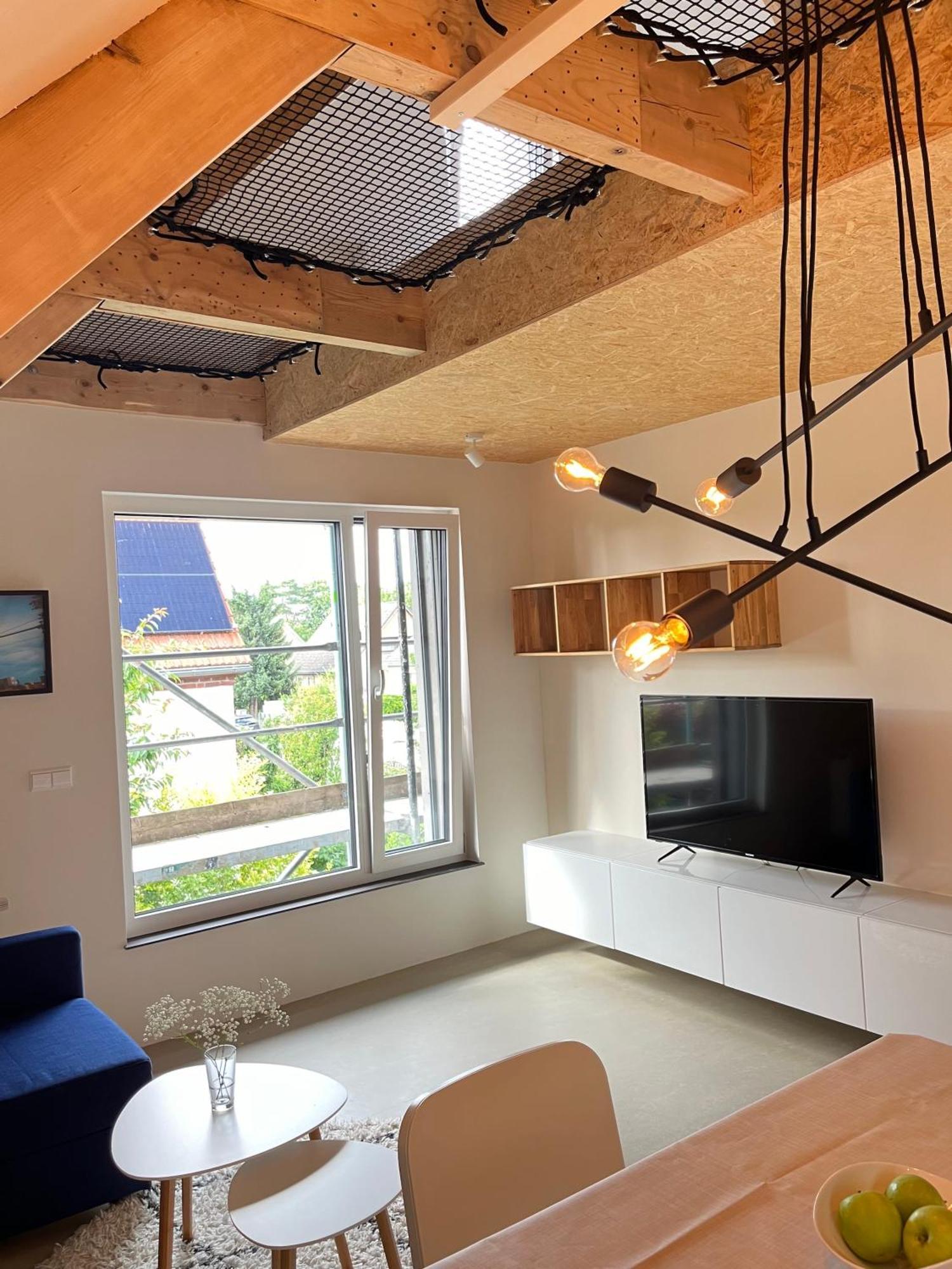 Quiet & Cozy Near Airport Ber, Free Wifi & Parking #rechts Berlin