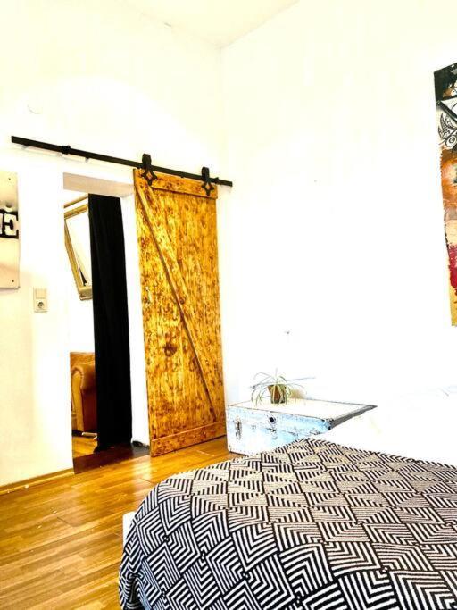 Artistic Altbau Lägenhet