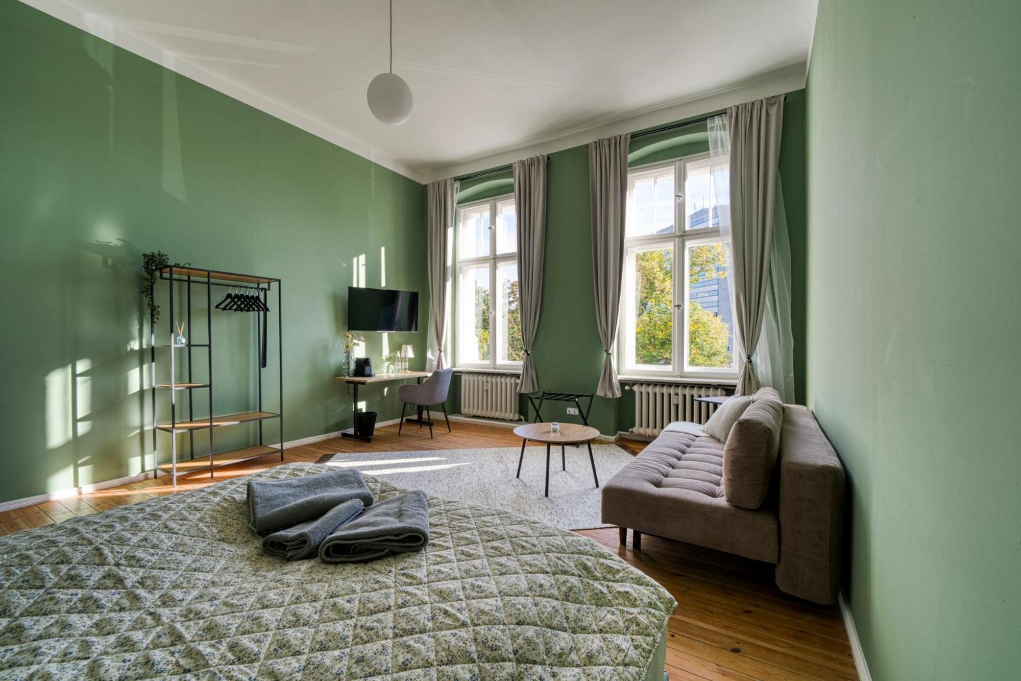 Jomi Stays, Brandenburgische Strasse 16 - Wohnen Beim Kurfuerstendamm Séjour chez l'habitant *