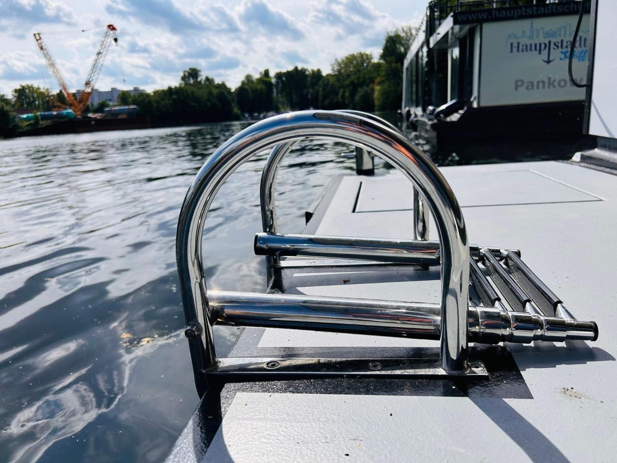 Hausboot Tegel Båthotell Berlin
