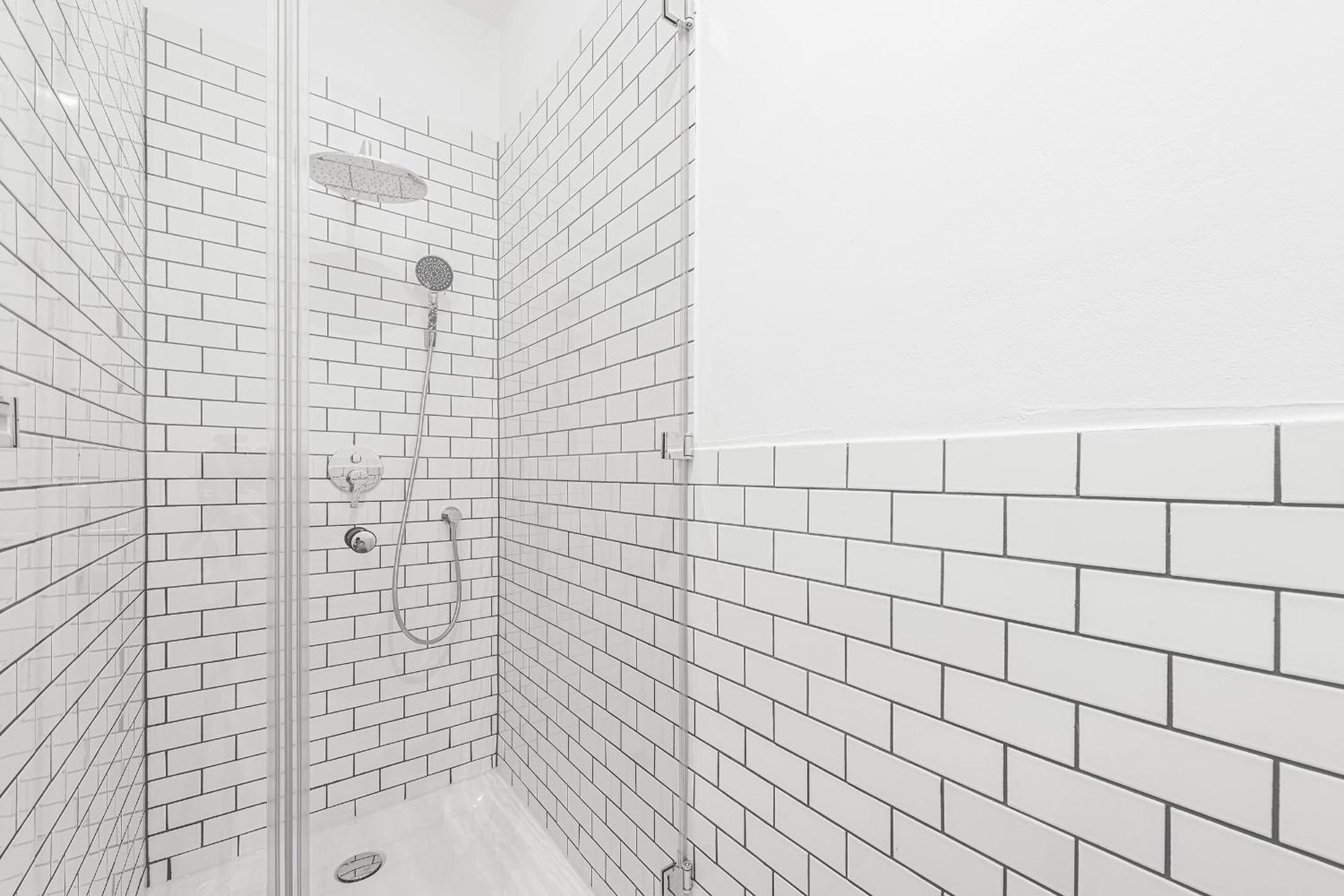 Apartment Mitte Loft Group & Family Friendly, 150M2, 2Brs, 2Bathrooms, Living & Dinning Room Up To 8 Sleeps *