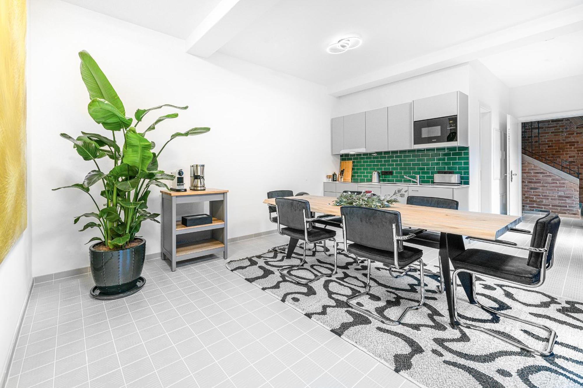 Lejlighed Mitte Loft Group & Family Friendly, 150M2, 2Brs, 2Bathrooms, Living & Dinning Room Up To 8 Sleeps Berlin