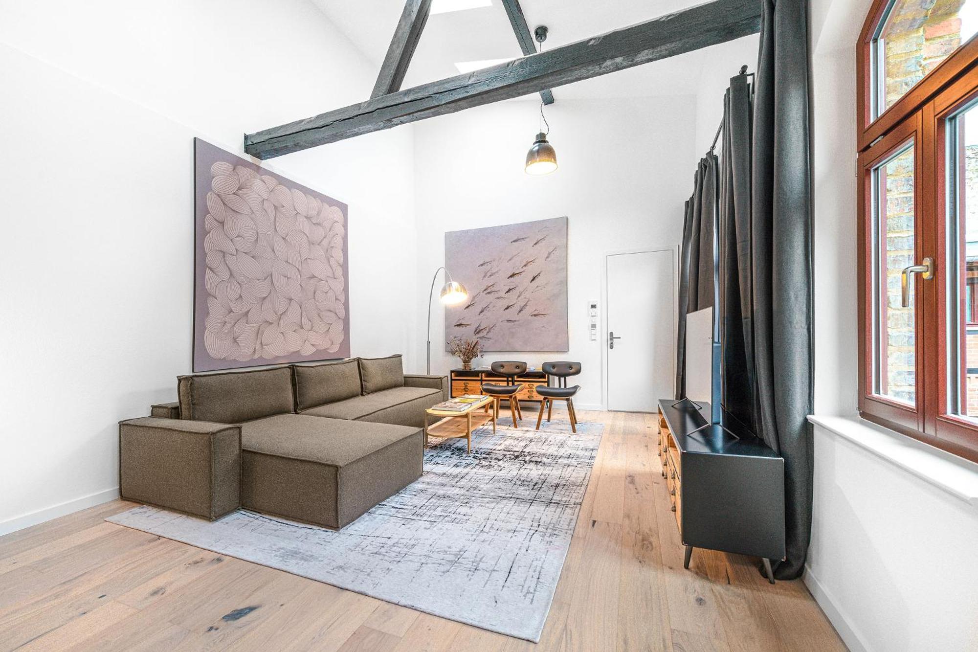 Mitte Loft Group & Family Friendly, 150M2, 2Brs, 2Bathrooms, Living & Dinning Room Up To 8 Sleeps