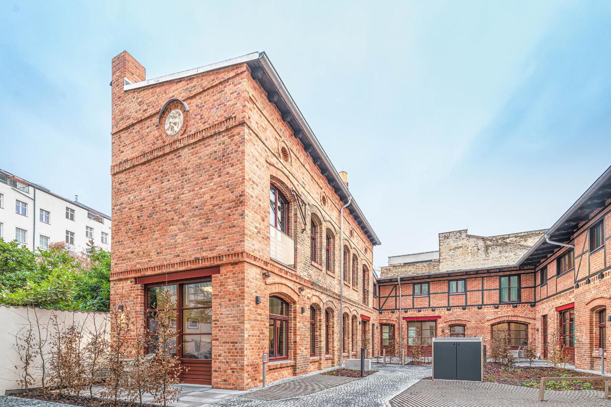 Mitte Loft Group & Family Friendly, 150M2, 2Brs, 2Bathrooms, Living & Dinning Room Up To 8 Sleeps *