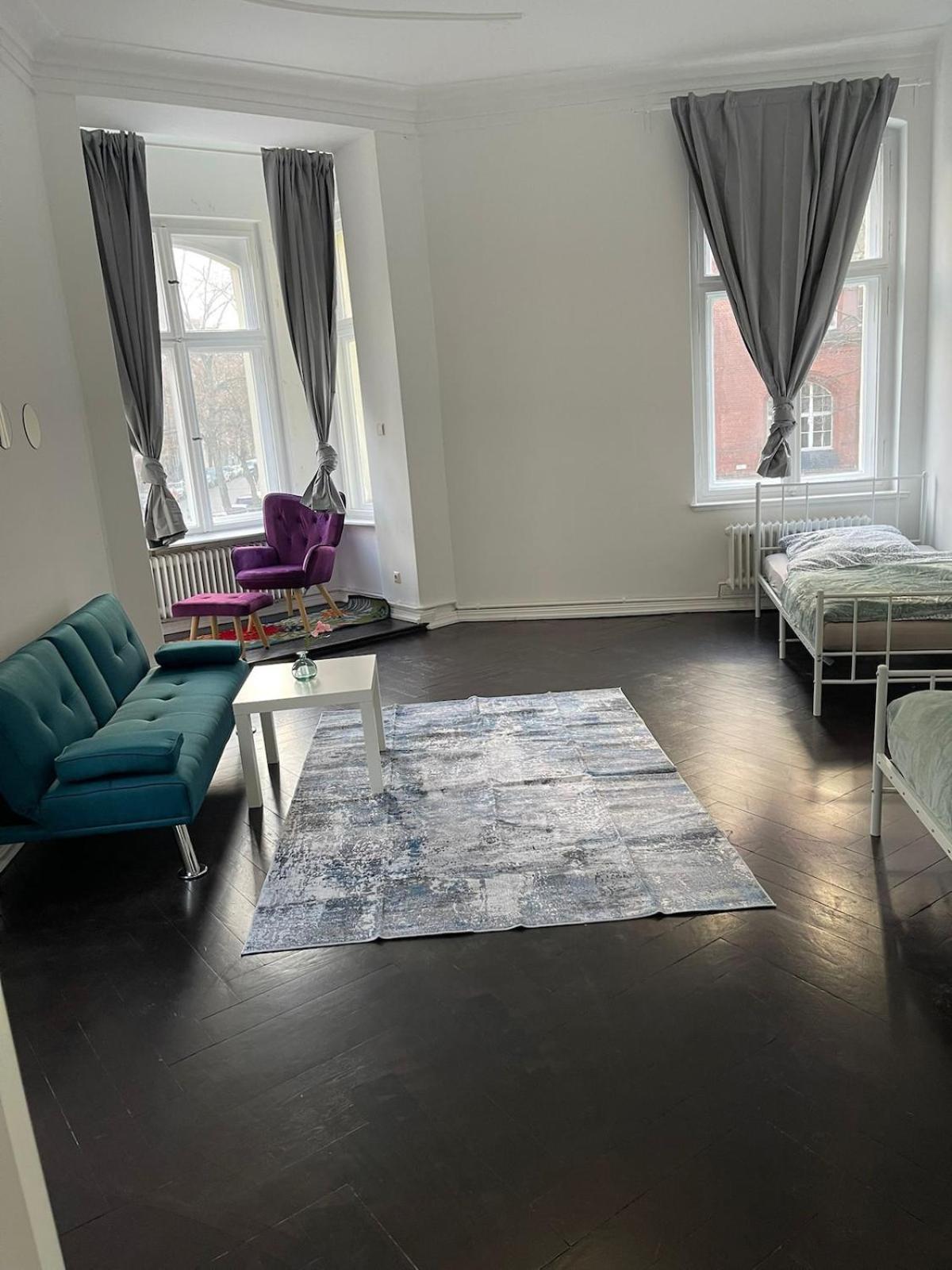 5-room Schoeneberg Lejlighed *