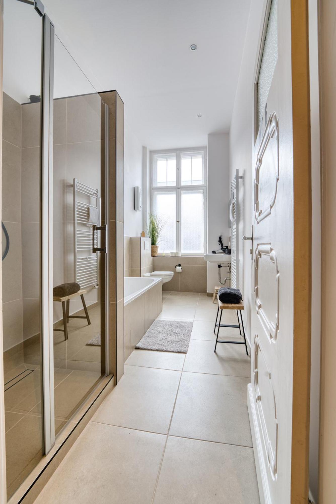 Jomi Stays, Brandenburgische Strasse 16 - Wohnen Beim Kurfuerstendamm Séjour chez l'habitant *
