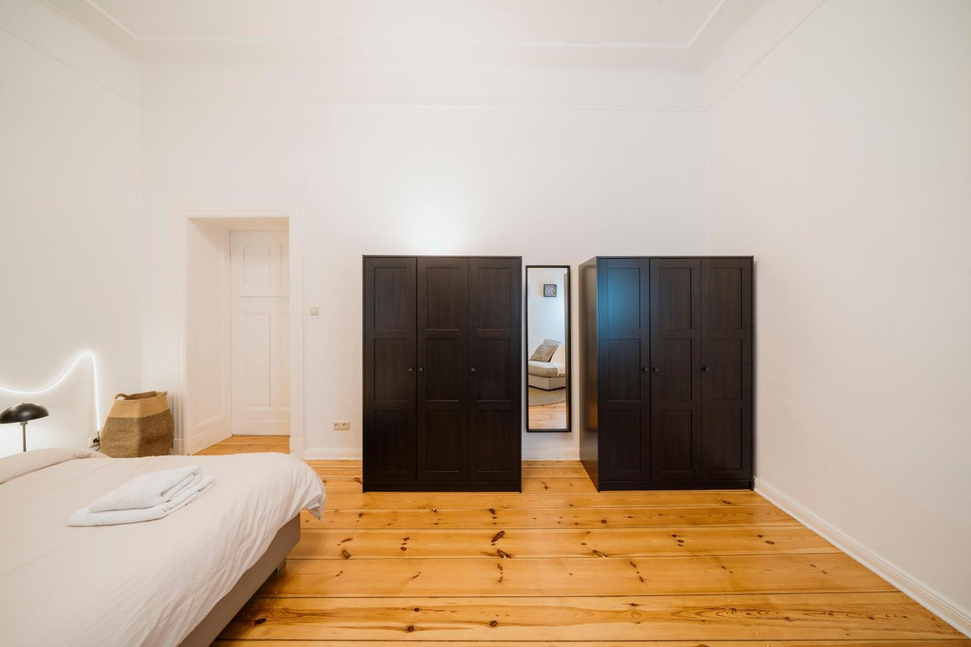 Homely - Luxurious, Spacious, Near Victory Column, River Appartement Berlin