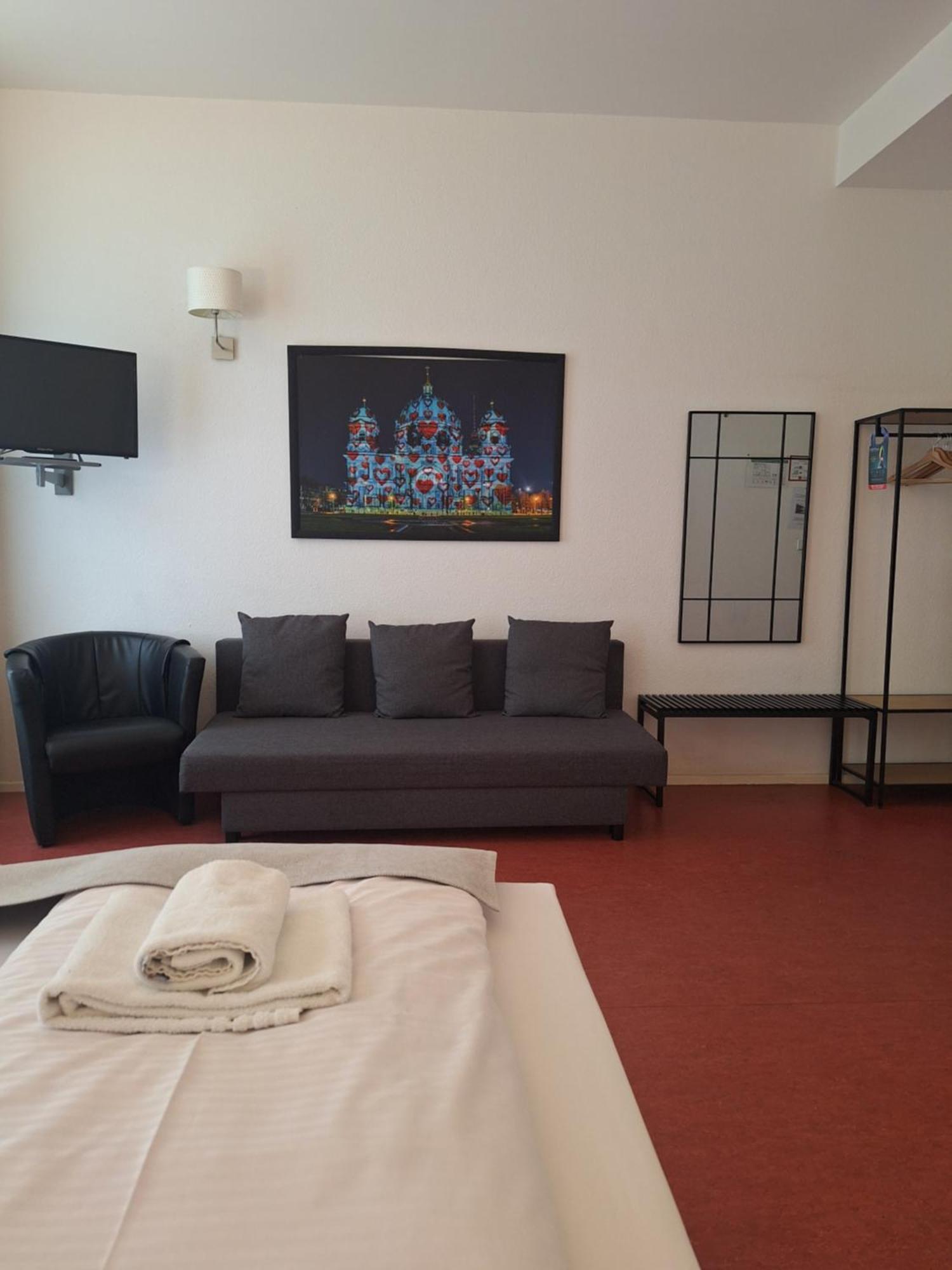 Hotell Amelie 3*