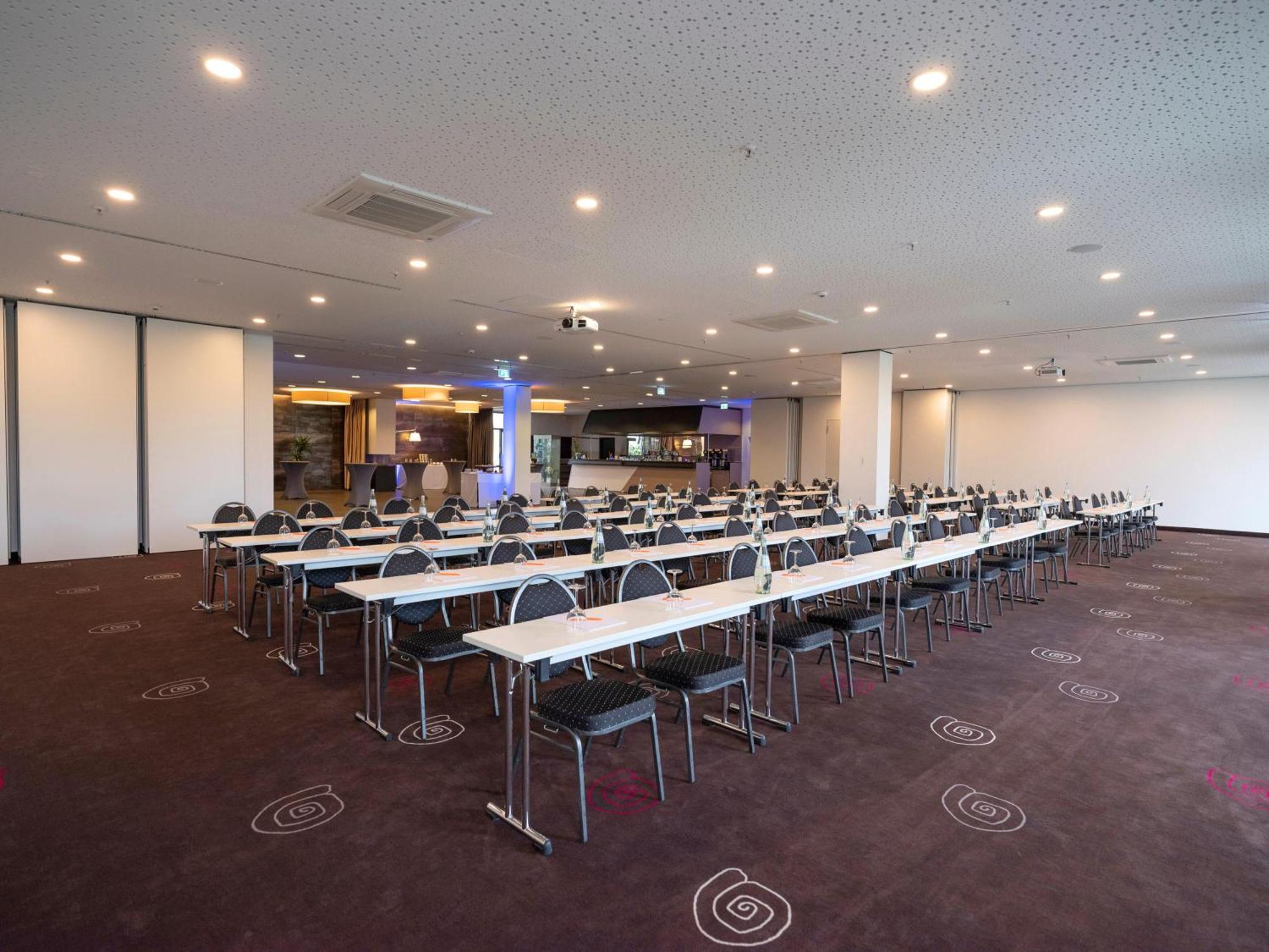 Mercure Moa 4*