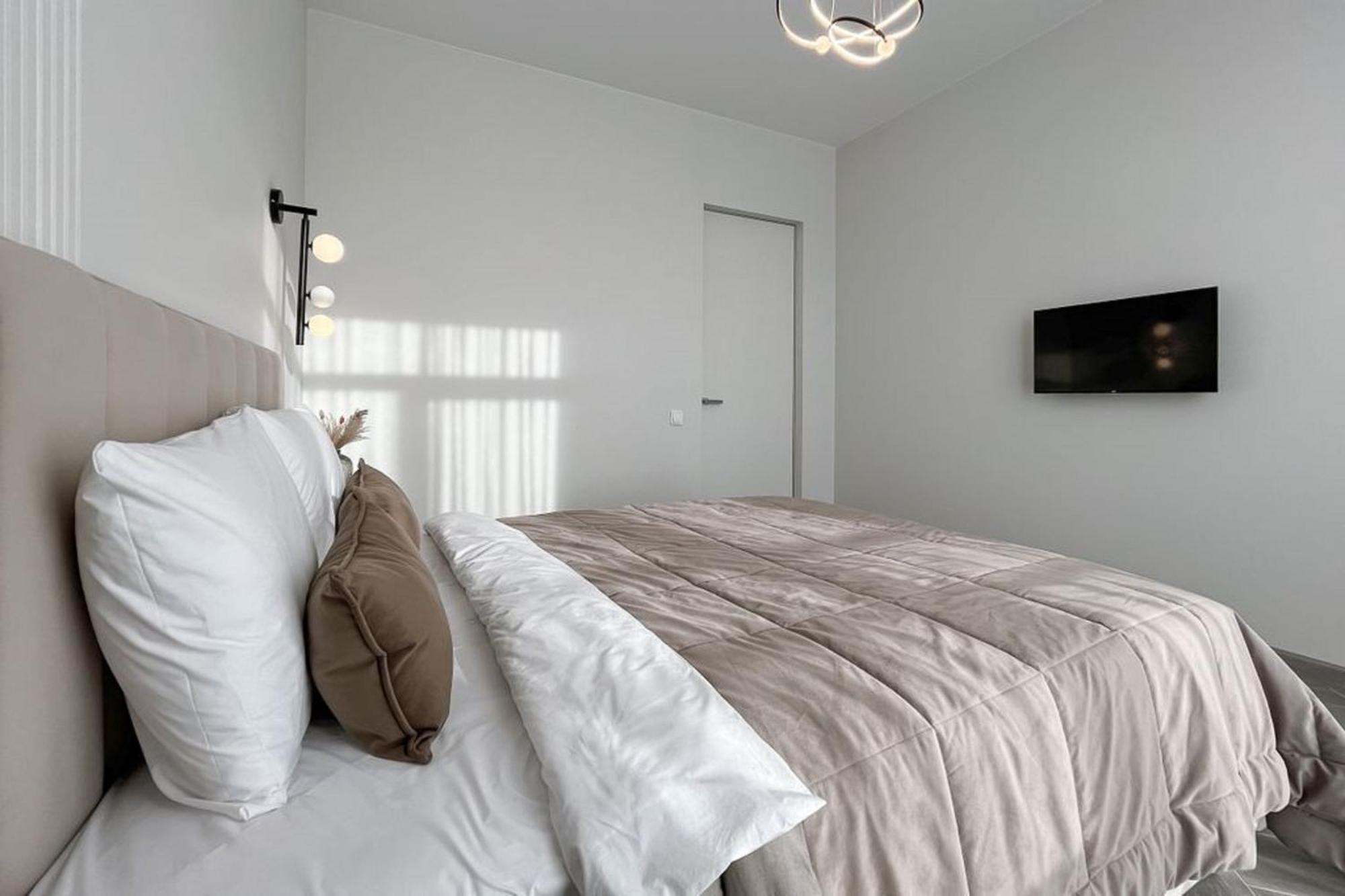 Johanna Hotel *