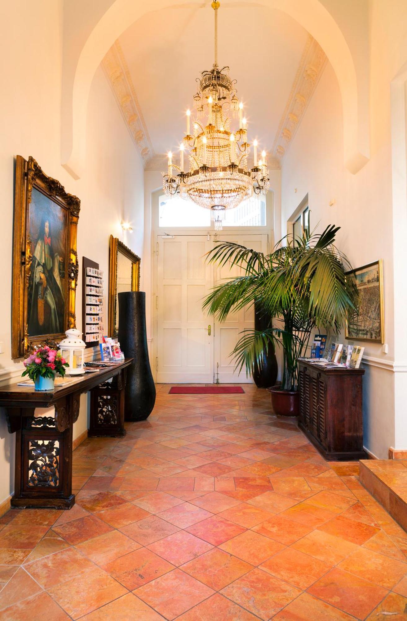 Garden Boutique 4*