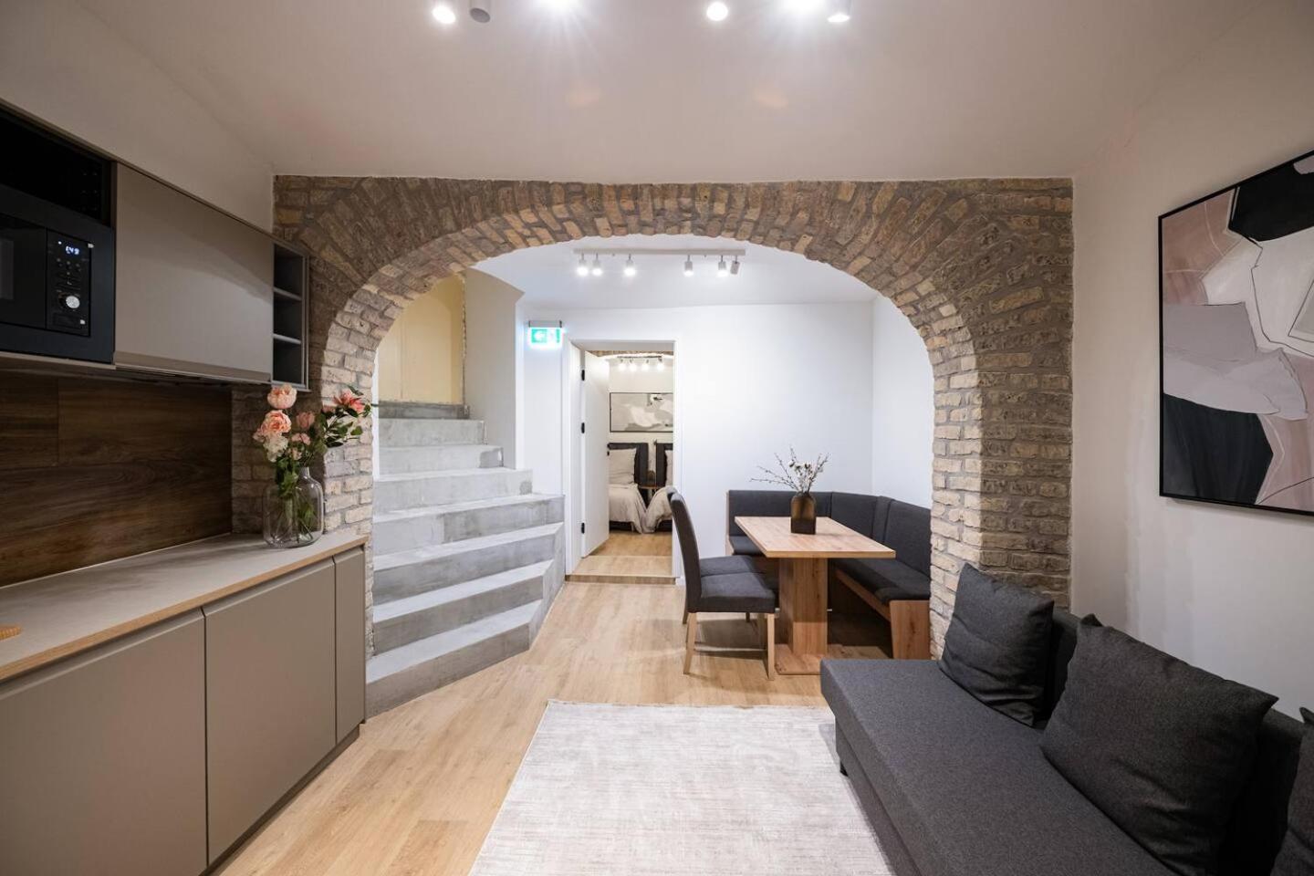 Spacious Apartments In Mitte- Feel The Citycenter Apartment Berlin