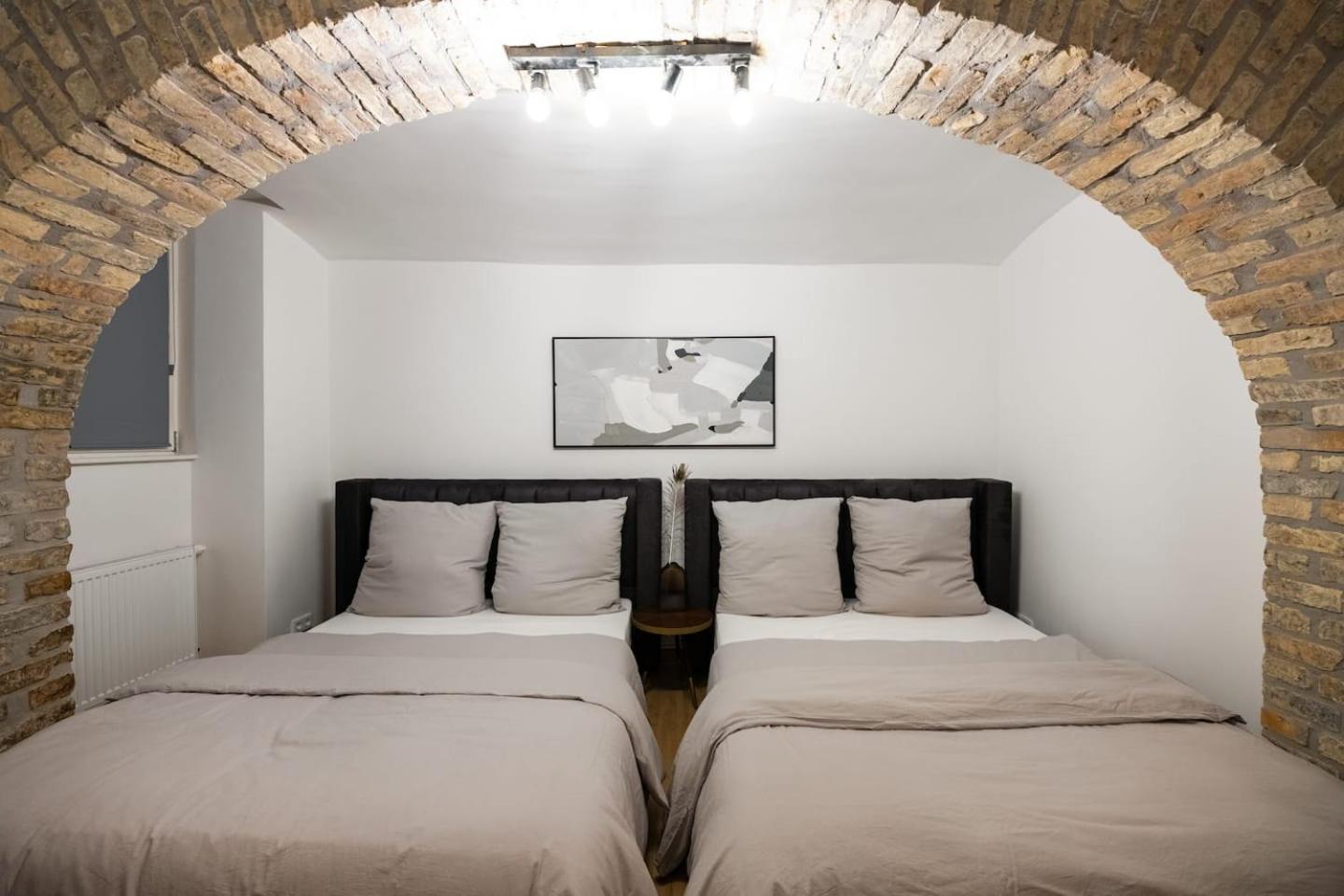 Apartment Spacious Apartments In Mitte- Feel The Citycenter *