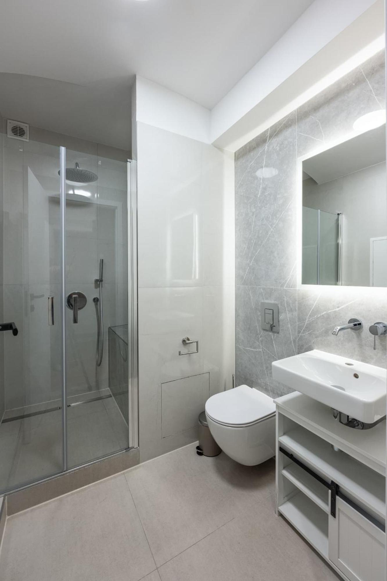 Spacious Apartments In Mitte- Feel The Citycenter *