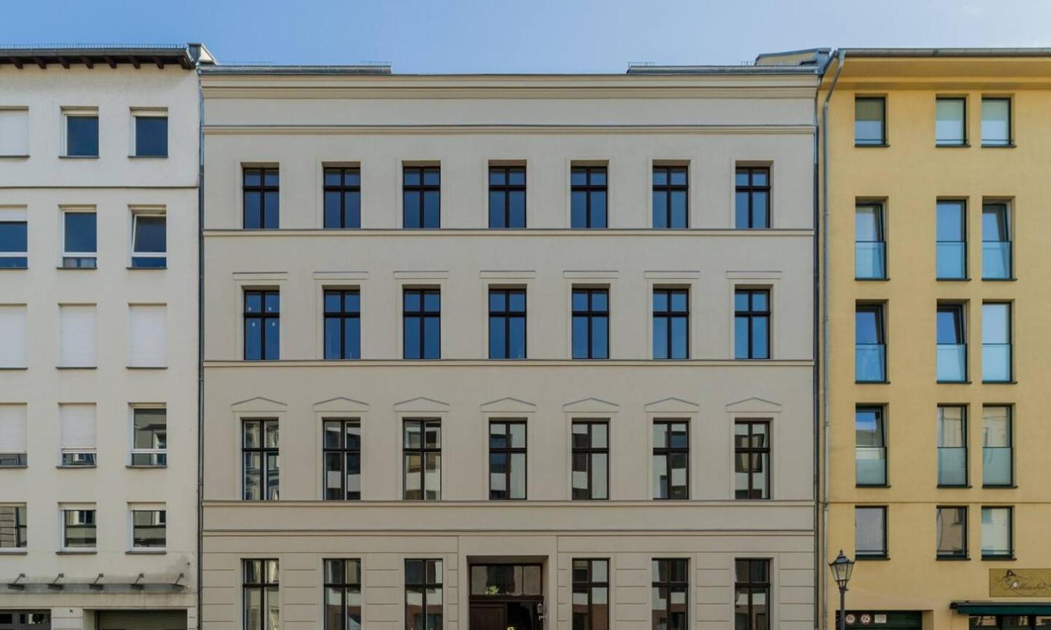 Spacious Apartments In Mitte- Feel The Citycenter Apartment