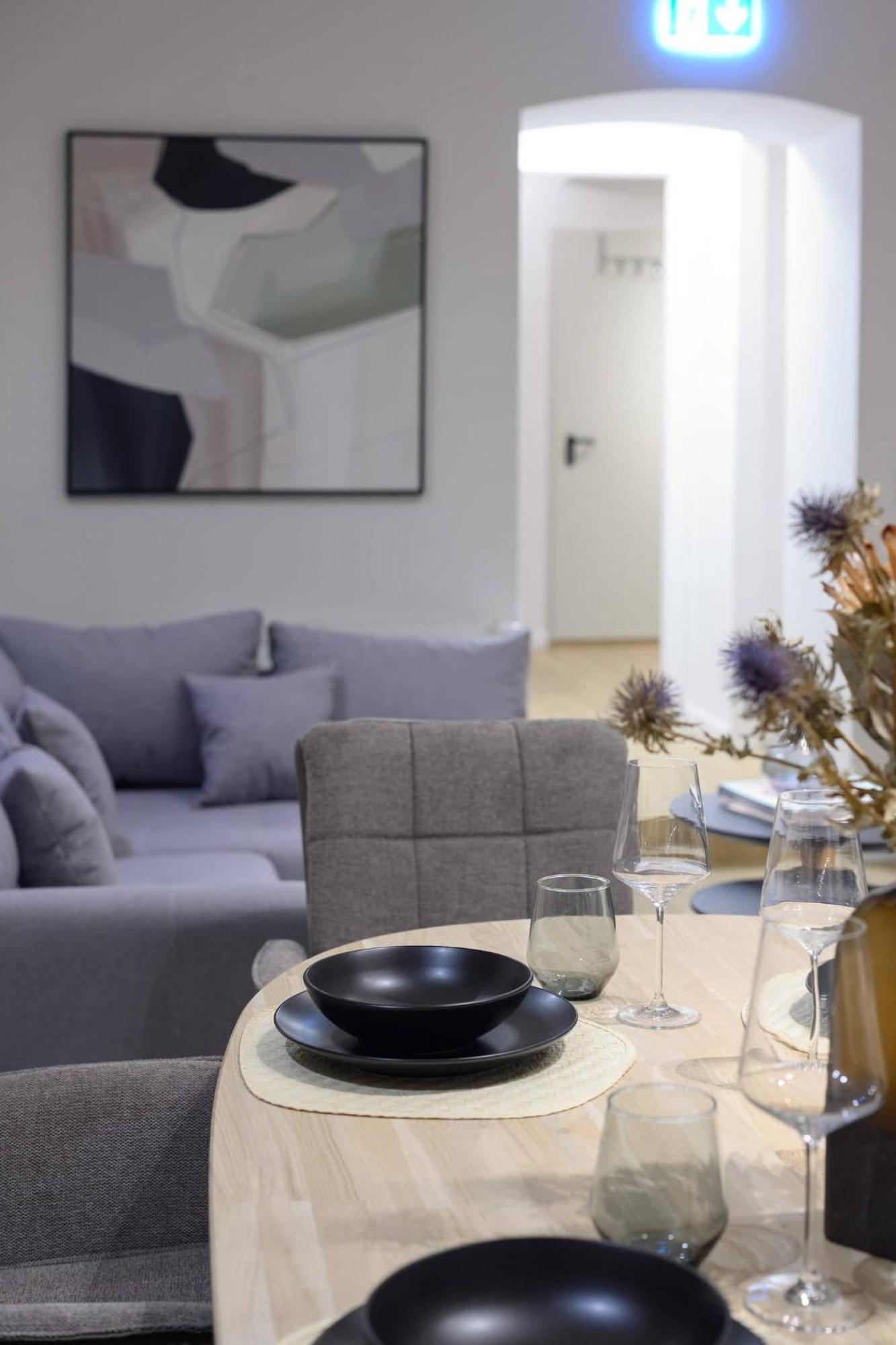 Spacious Apartments In Mitte- Feel The Citycenter