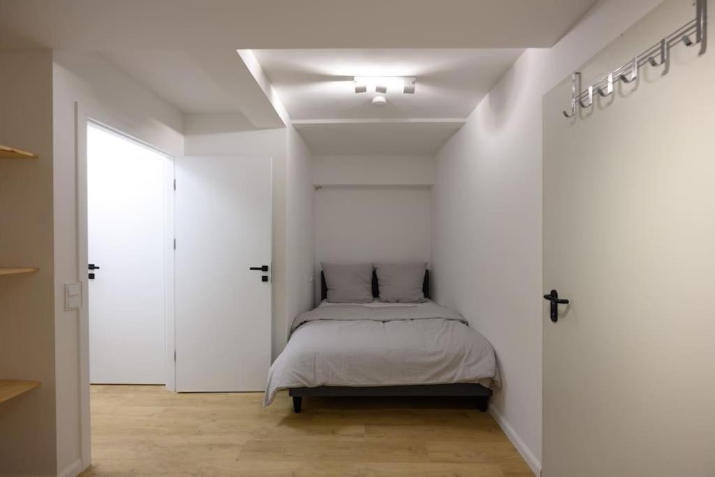 Huge Designer In Mitte 120 Sqm Appartement Berlin
