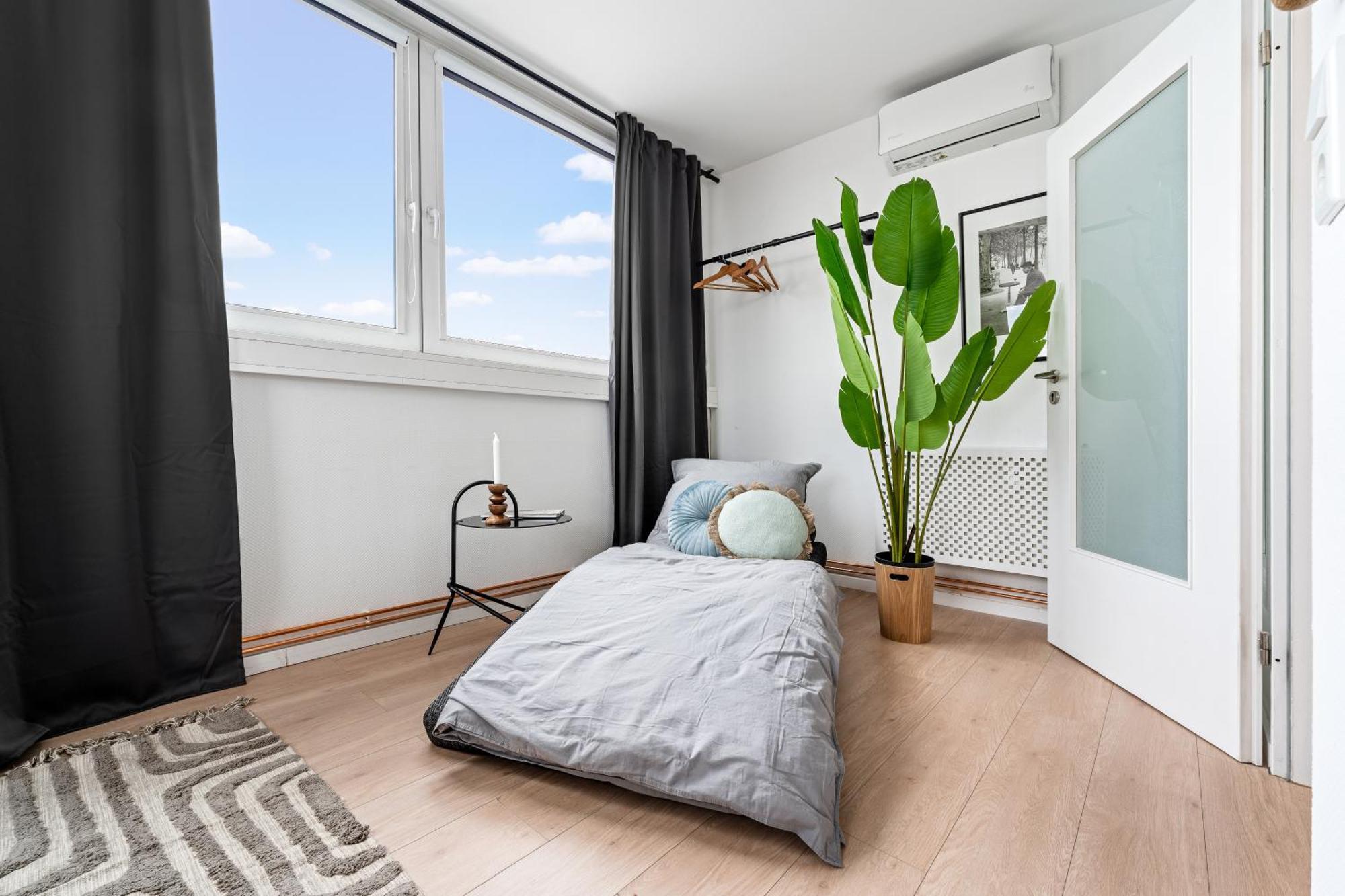 Urban Loft - 180 Skyline Balkon - 4sz - Hbf *