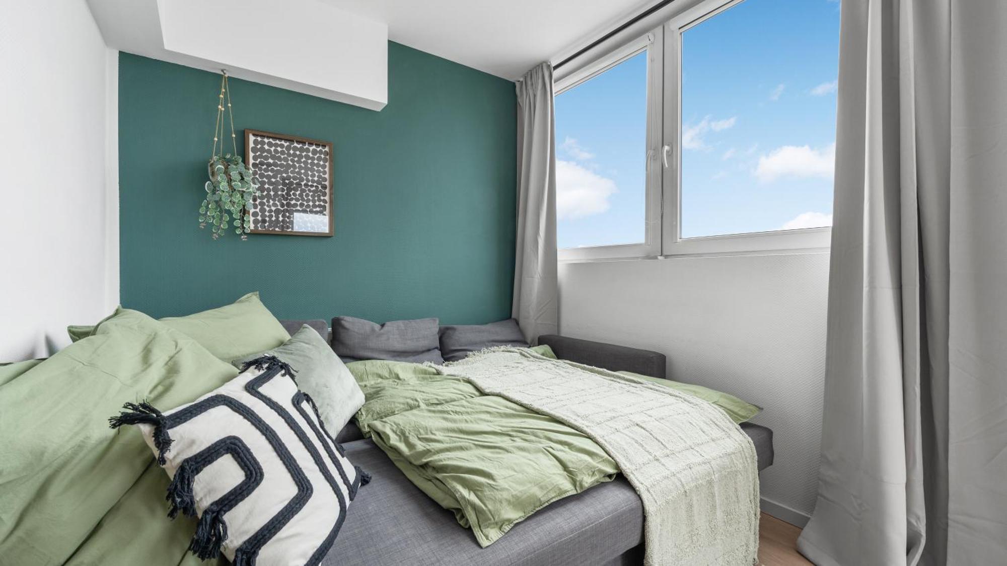 Urban Loft - 180 Skyline Balkon - 4sz - Hbf