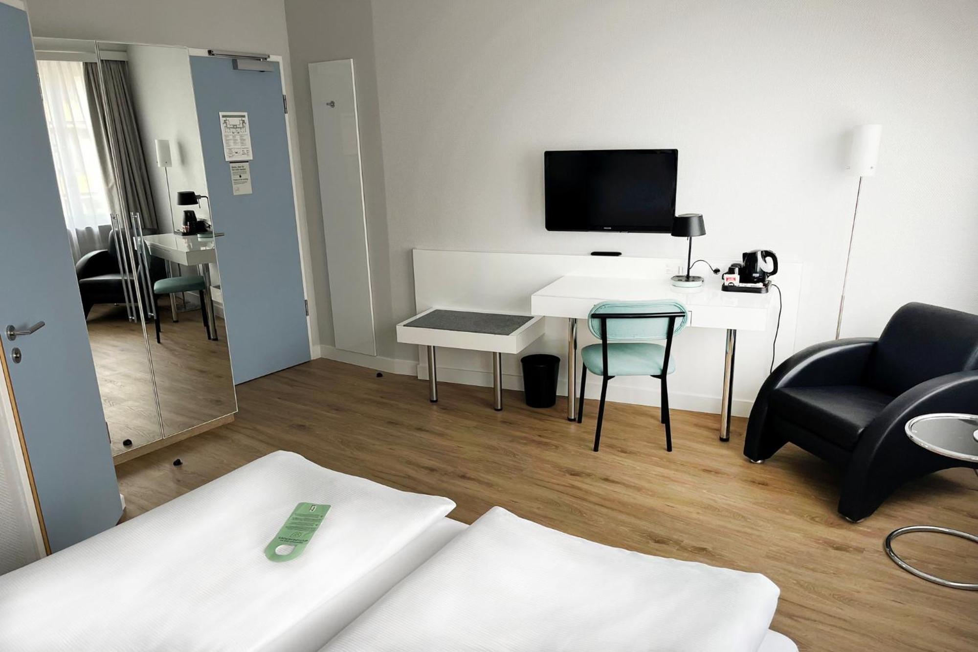 Garner - Checkpoint Charlie By Ihg Hotel