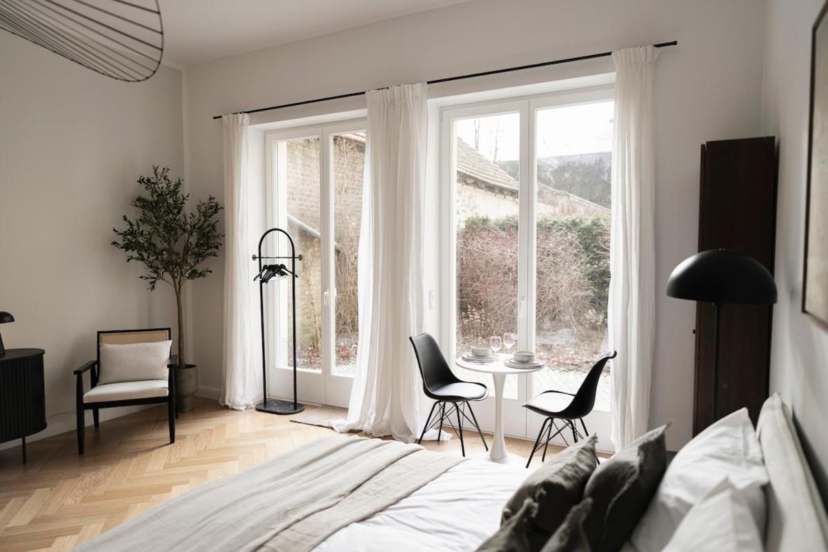 Apartment Design With Garden