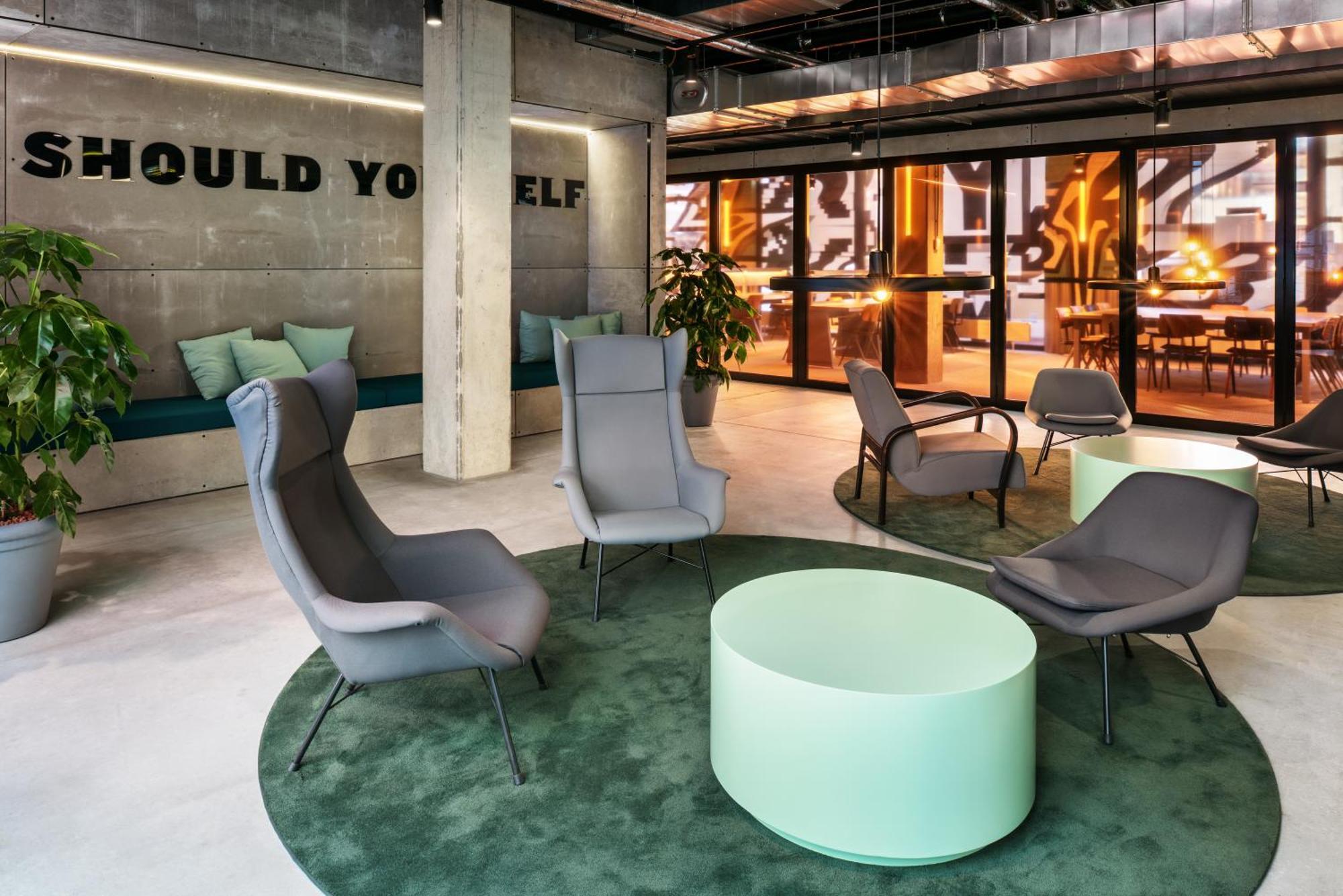 The Social Hub Alexanderplatz Extended 4*
