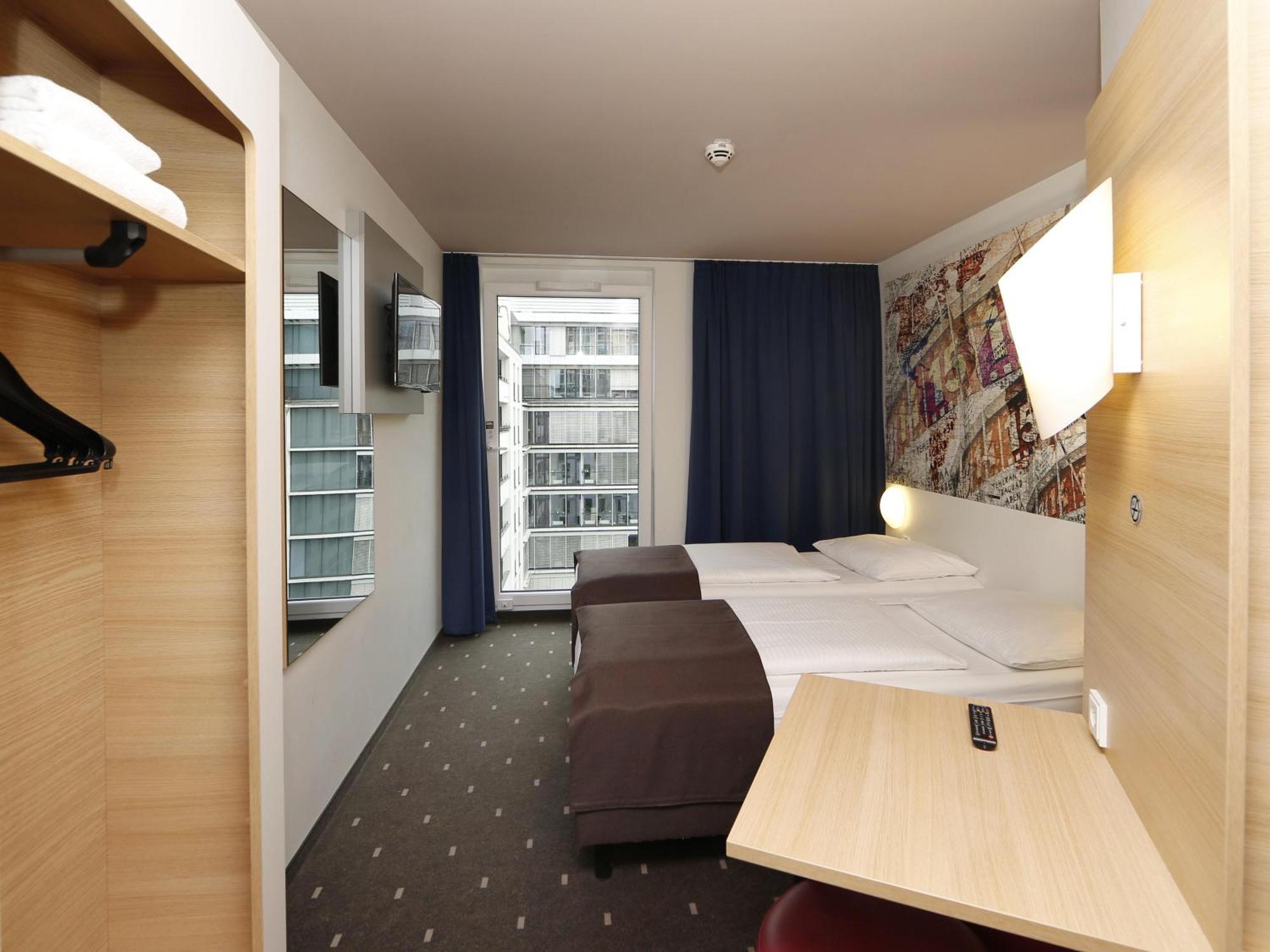 Hotel Alexanderplatz 3*